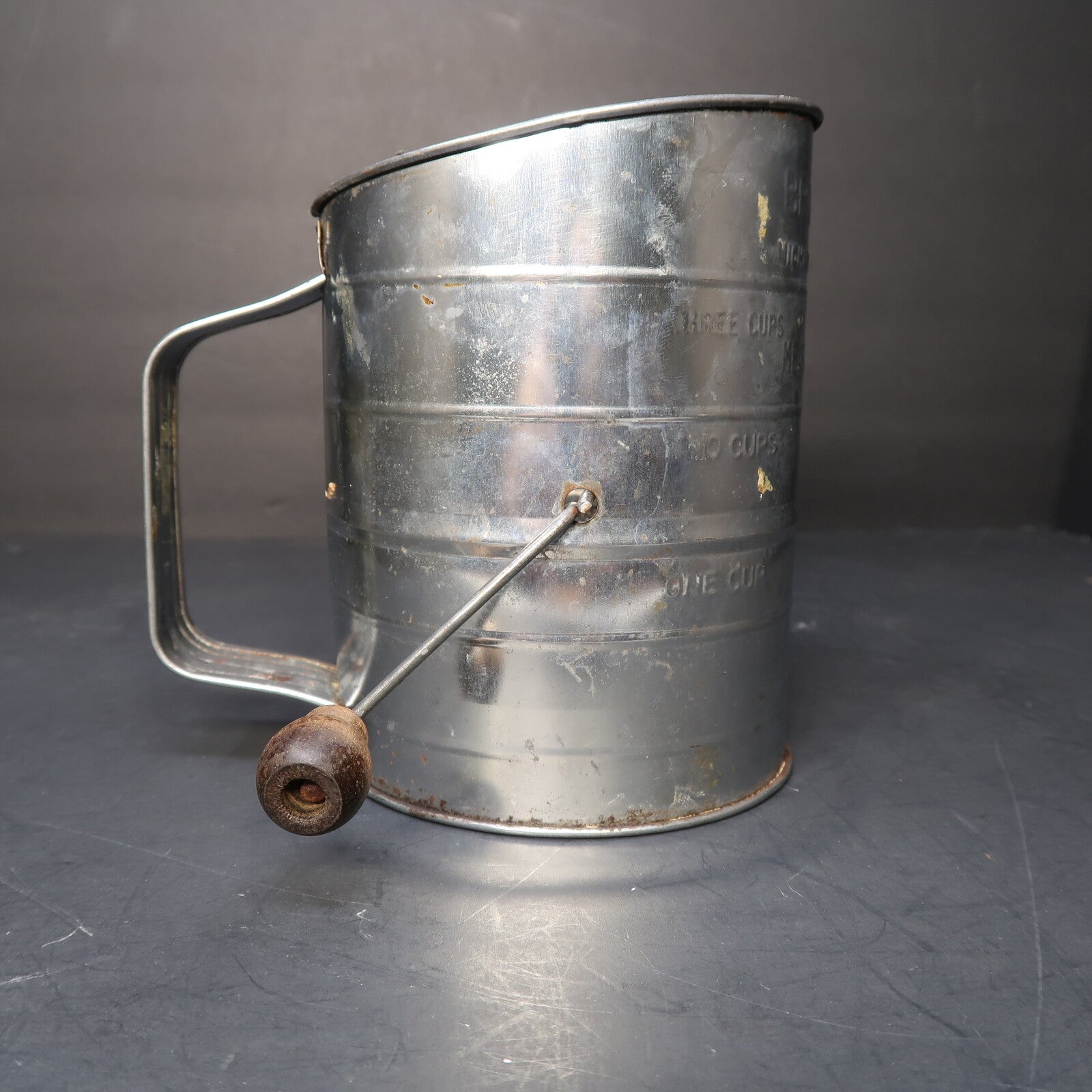 Bromwell's Vintage 3 Cup Flour Sifter Wooden Handle