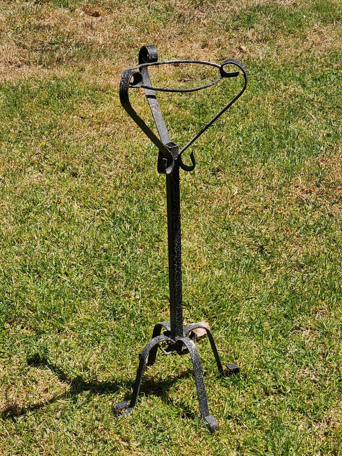 Vintage Scrolled Metal Plant Stand Rustic 29" H