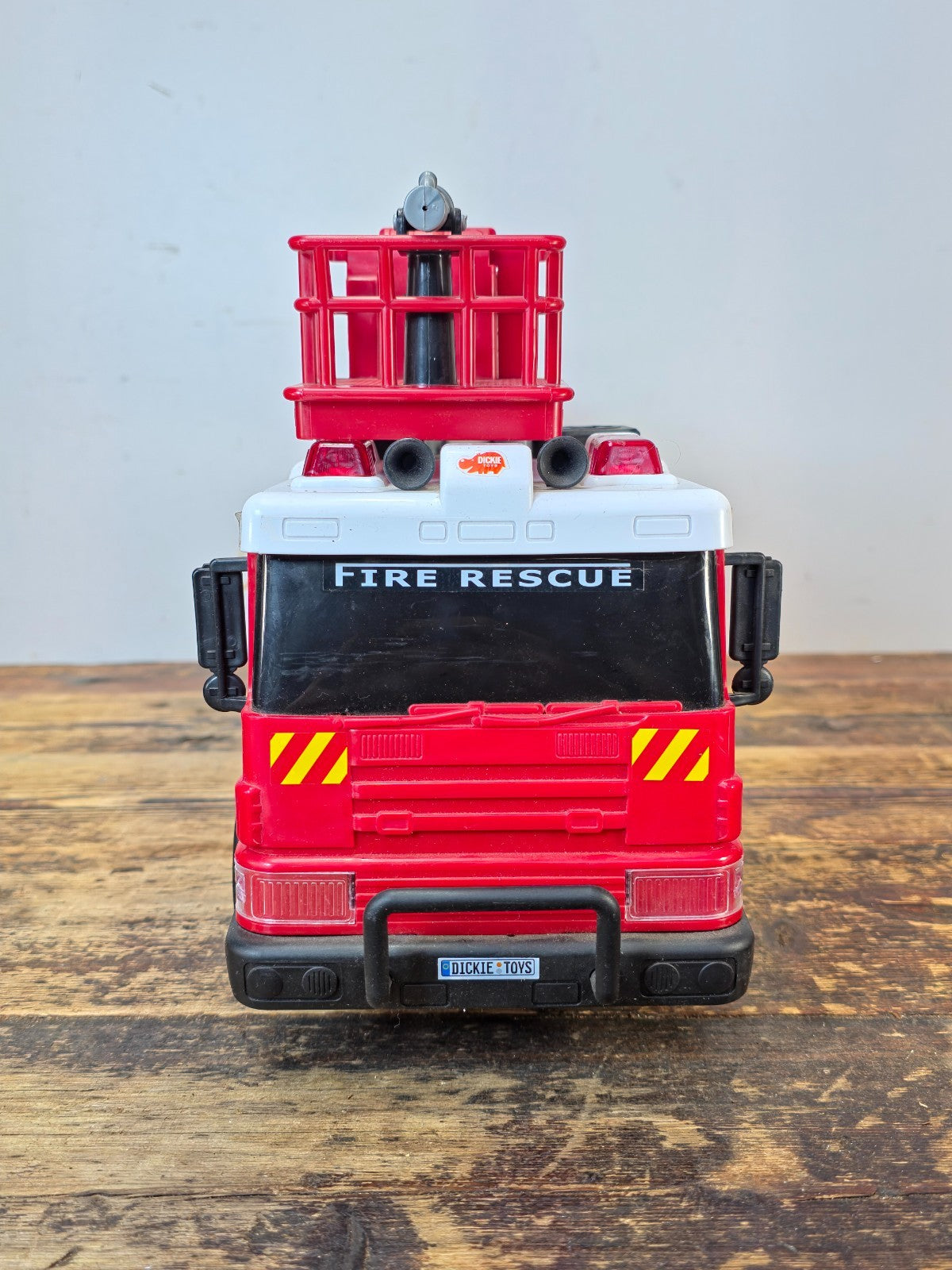 Dickie Toys Light & Sound Fire Rescue Truck No.35