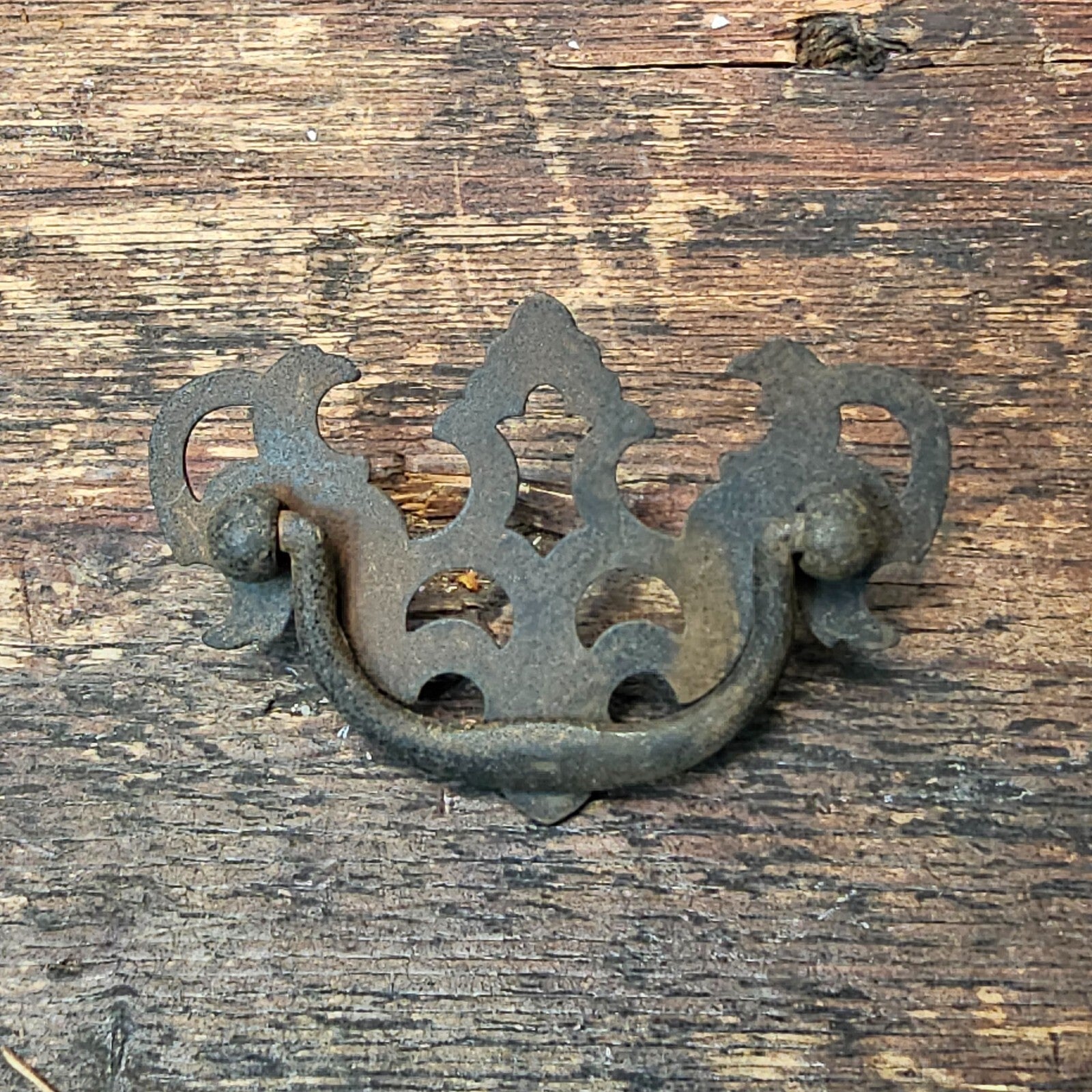 Set of 2 Vintage Rustic Drawer Pulls (B)