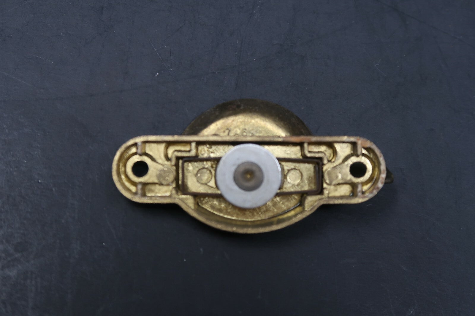 Vintage Window Latch Sash Lock with Lifter (A)