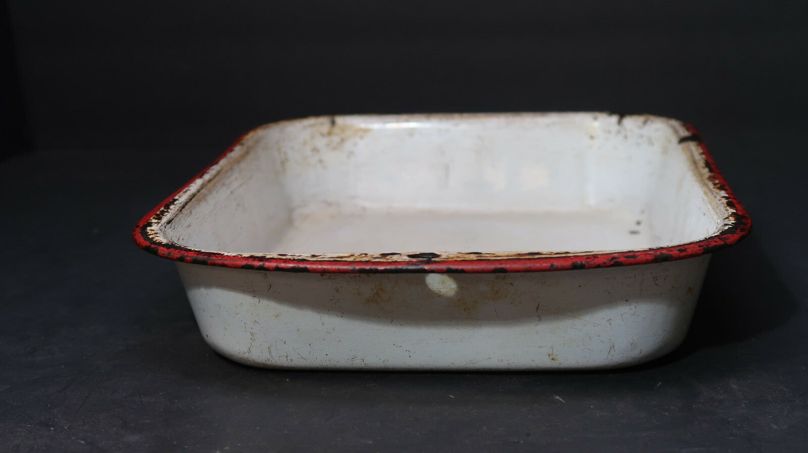 Vintage Enamel Ware Rustic Baking Pan White / Red 10.5" x 8" x 2"