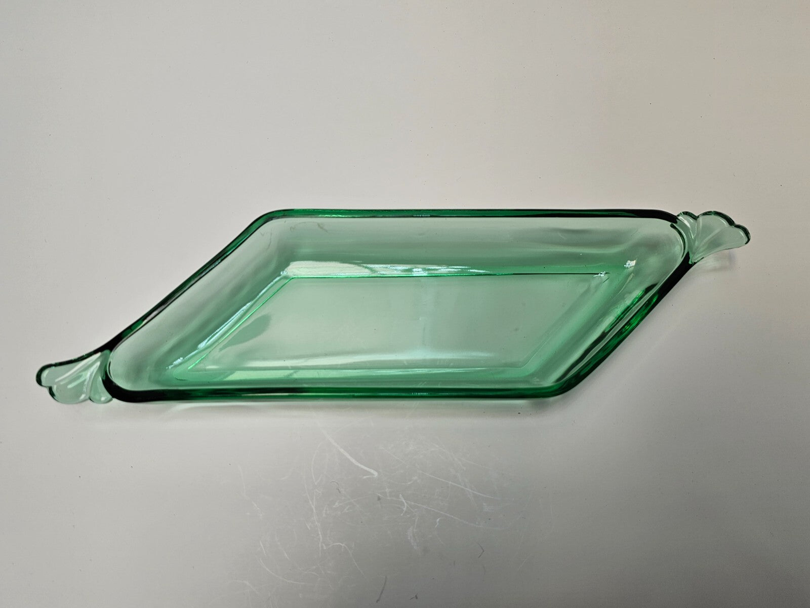 Heisey Empress Moongleam Green Obong Relish Tray