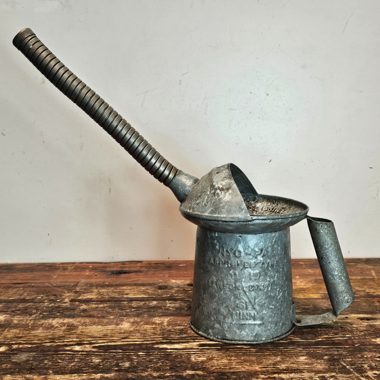 Vintage Lawson Cinti One Quart Galvanized Oil Can Long Flexible Spout