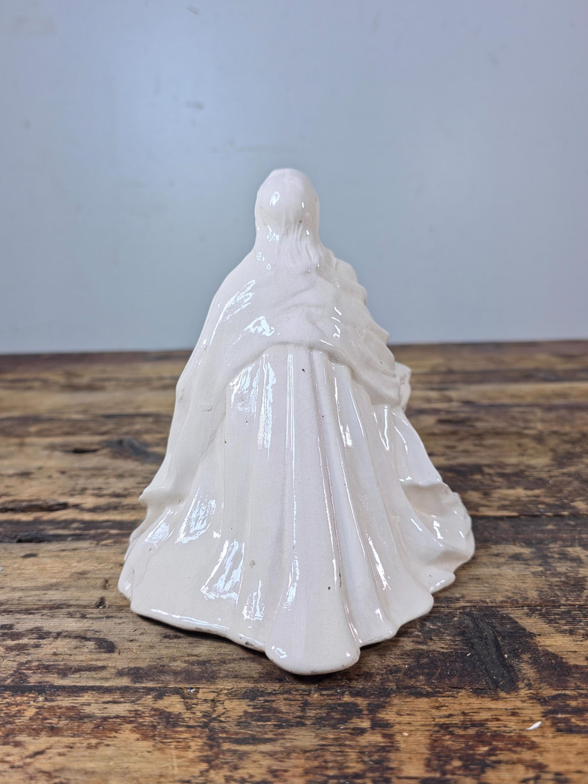 Vintage Byron Molds Jesus at the Rock White Glazed Ceramic Statue 7"