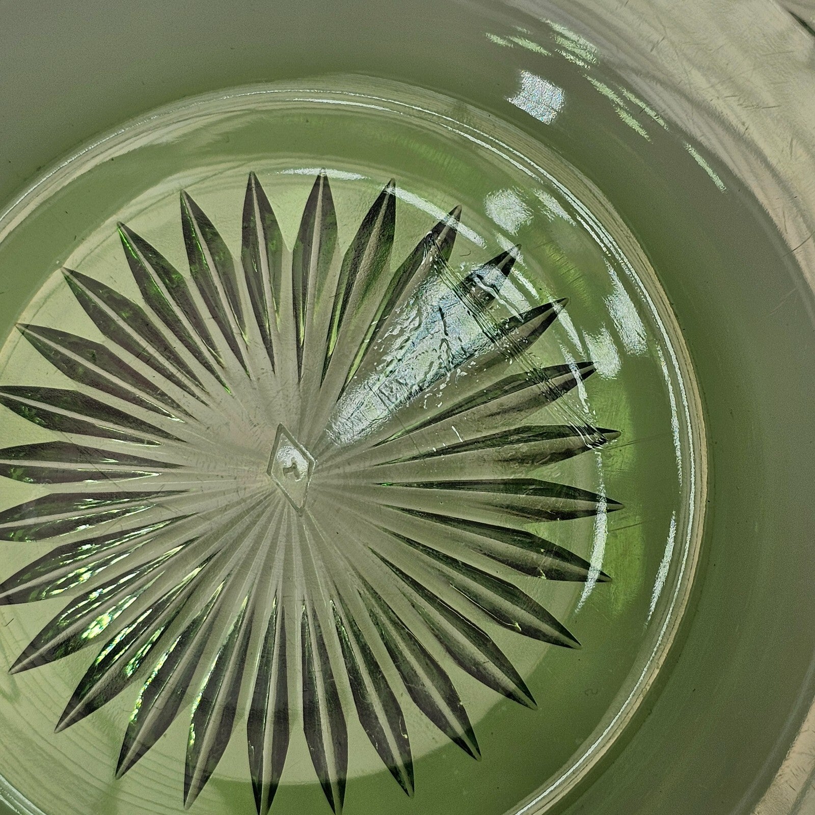 Heisey 7 1/2" Salad Plate Fluted Border Green Moongleam