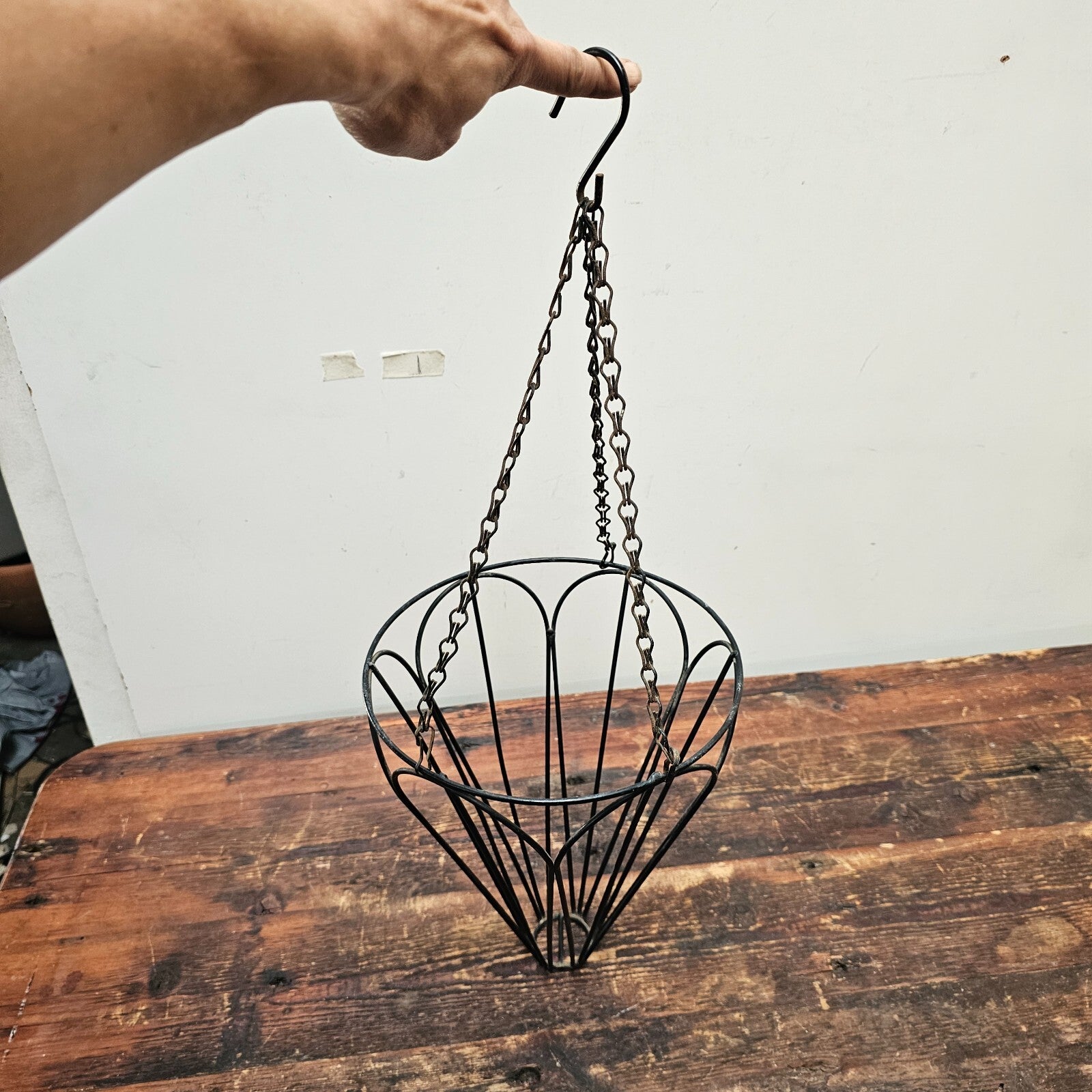 Black Wire Hanging Basket Planter