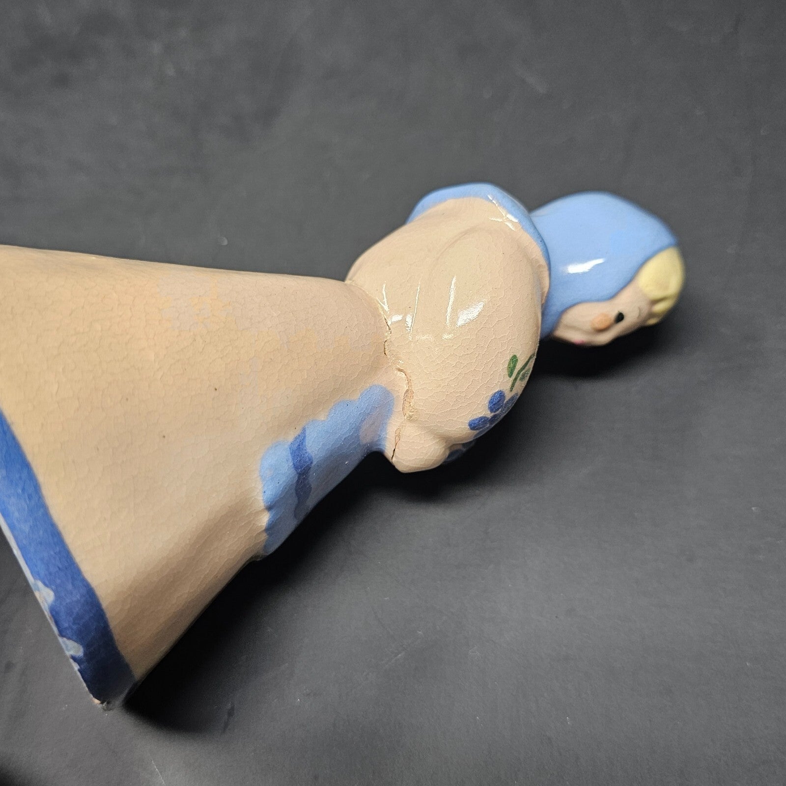 Kay Finch Prairie Girl Figurine Pink & Blue Flowers California Pottery (Damage)