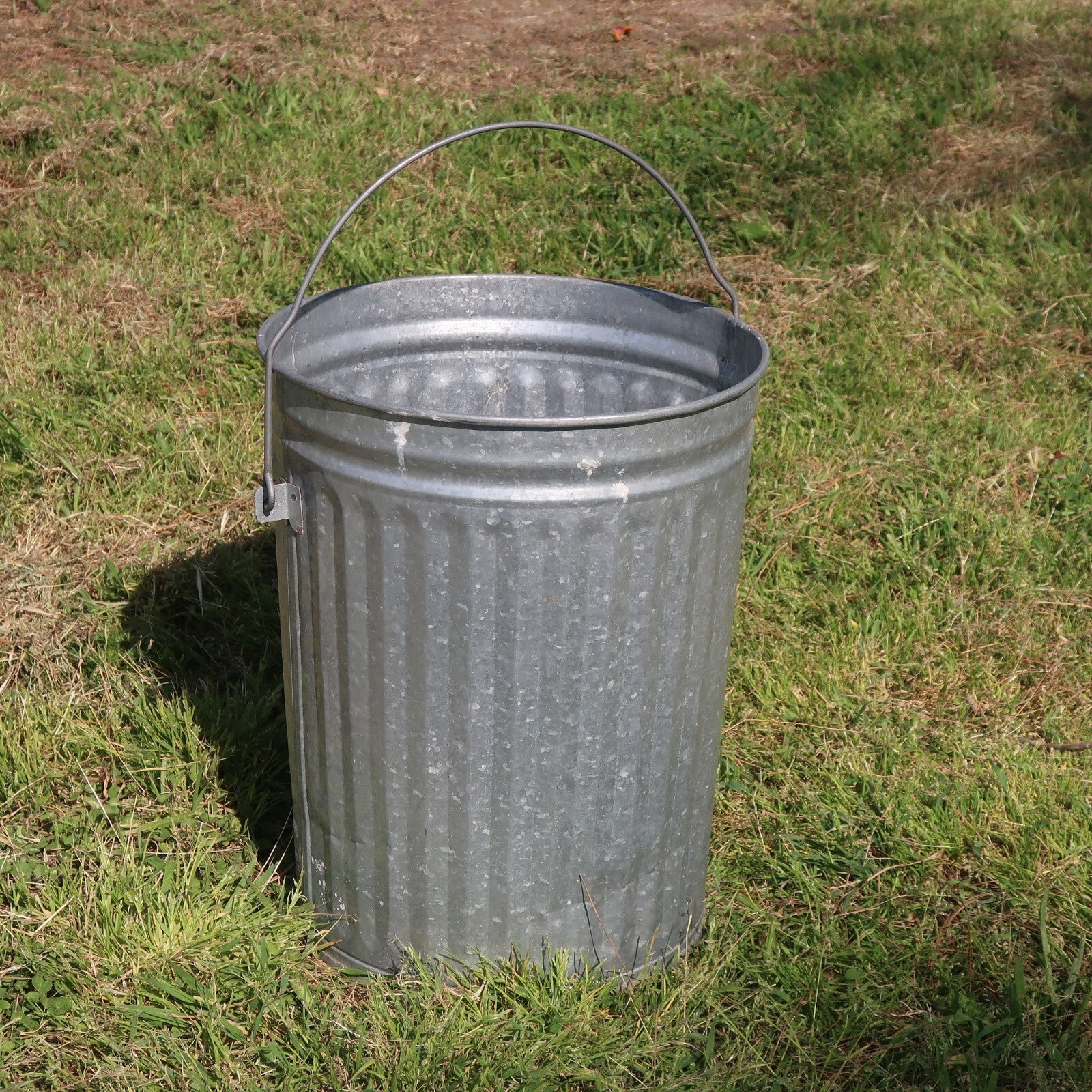 Vintage Metal Outdoor Trash Can with Handle Garden Planter Farmhouse