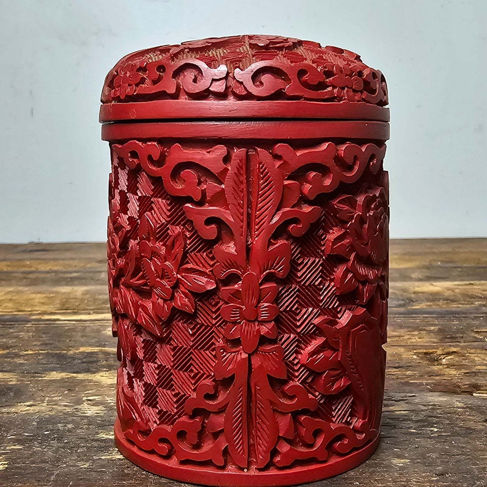 Vintage Chinese Cinnabar Round Canister Jar Kempinski Hotel Beijing in China