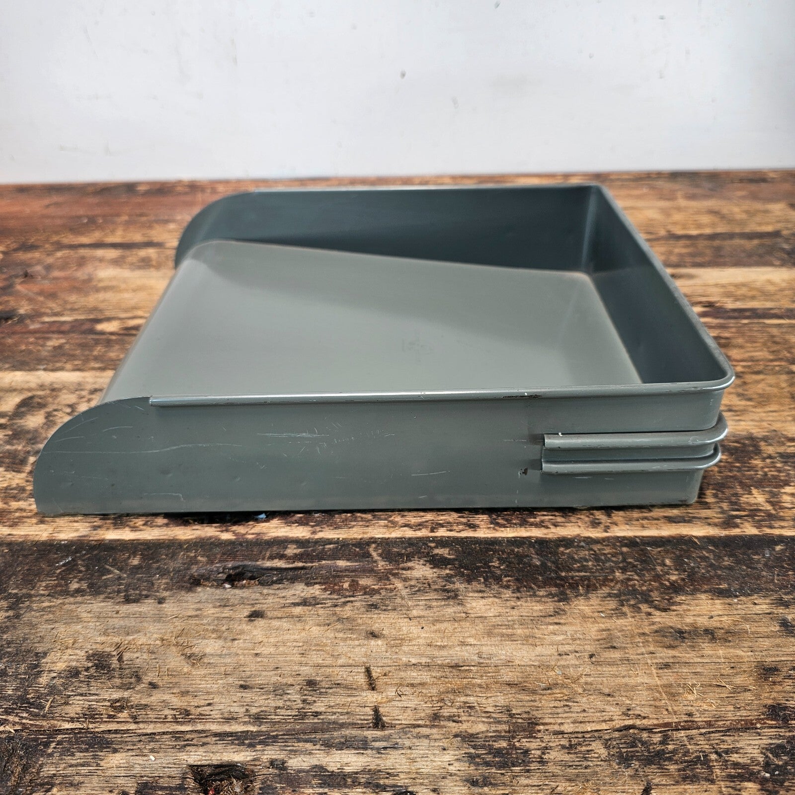 Vintage Globe-Wernicke Metal Paper Tray File Organizer