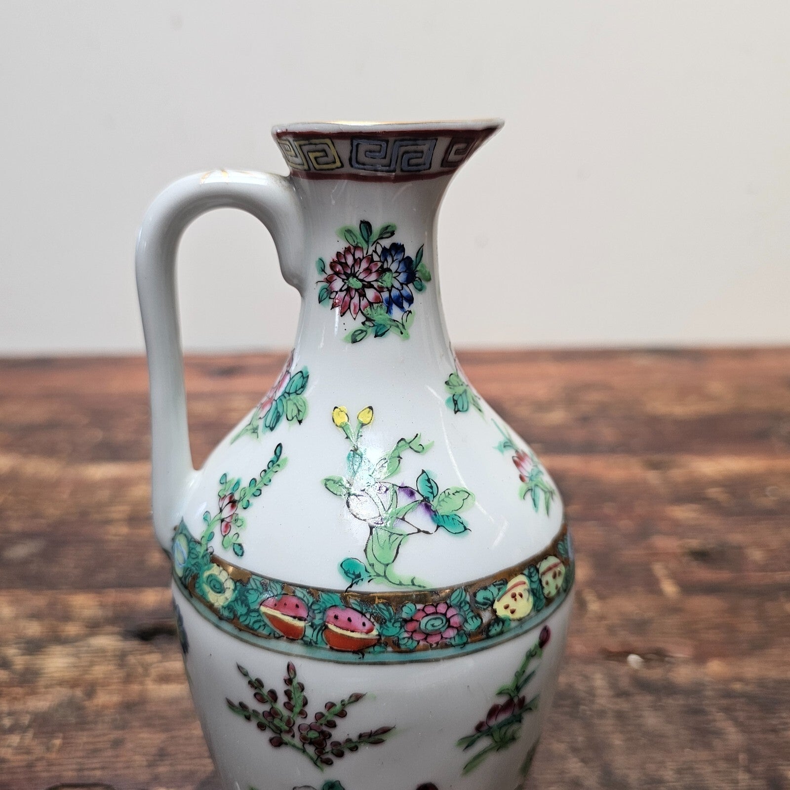 Antique Chinese Porcelain Doucai Ewer Pitcher Qianlong Mark 9" H