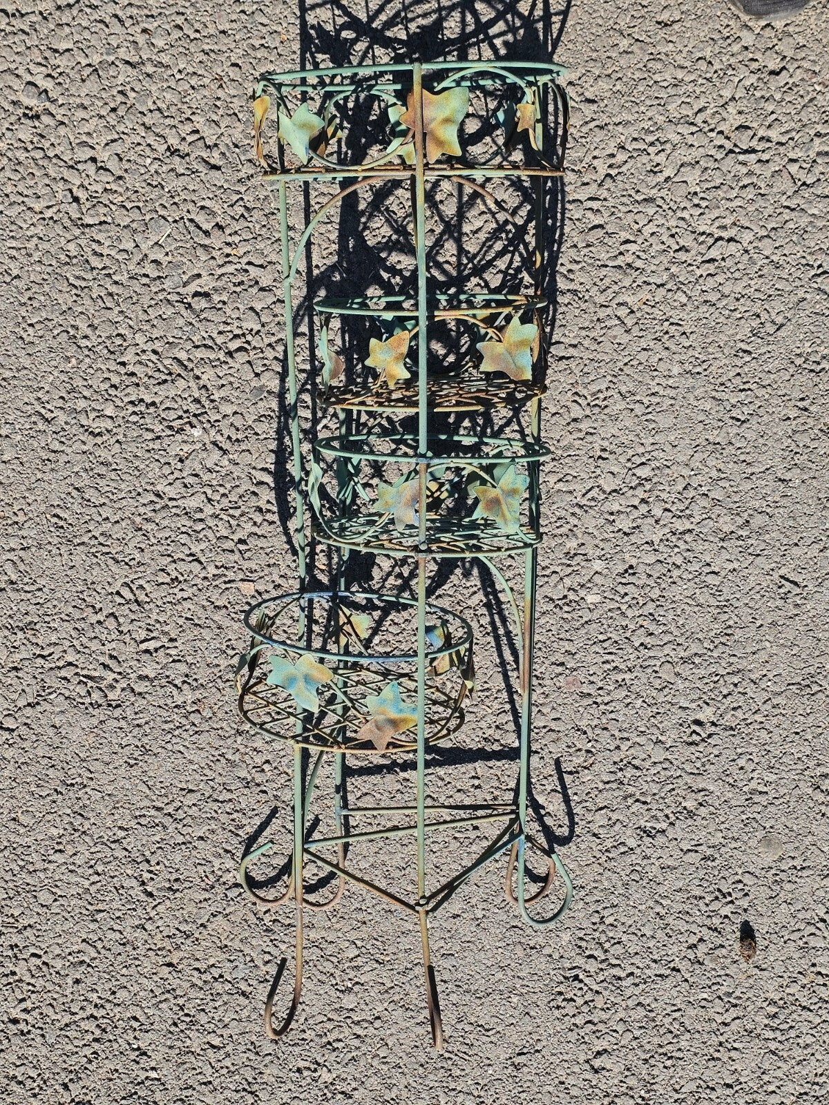 Vintage Rusty 4 Pot Plant Stand With Leaves Weathered 28"H