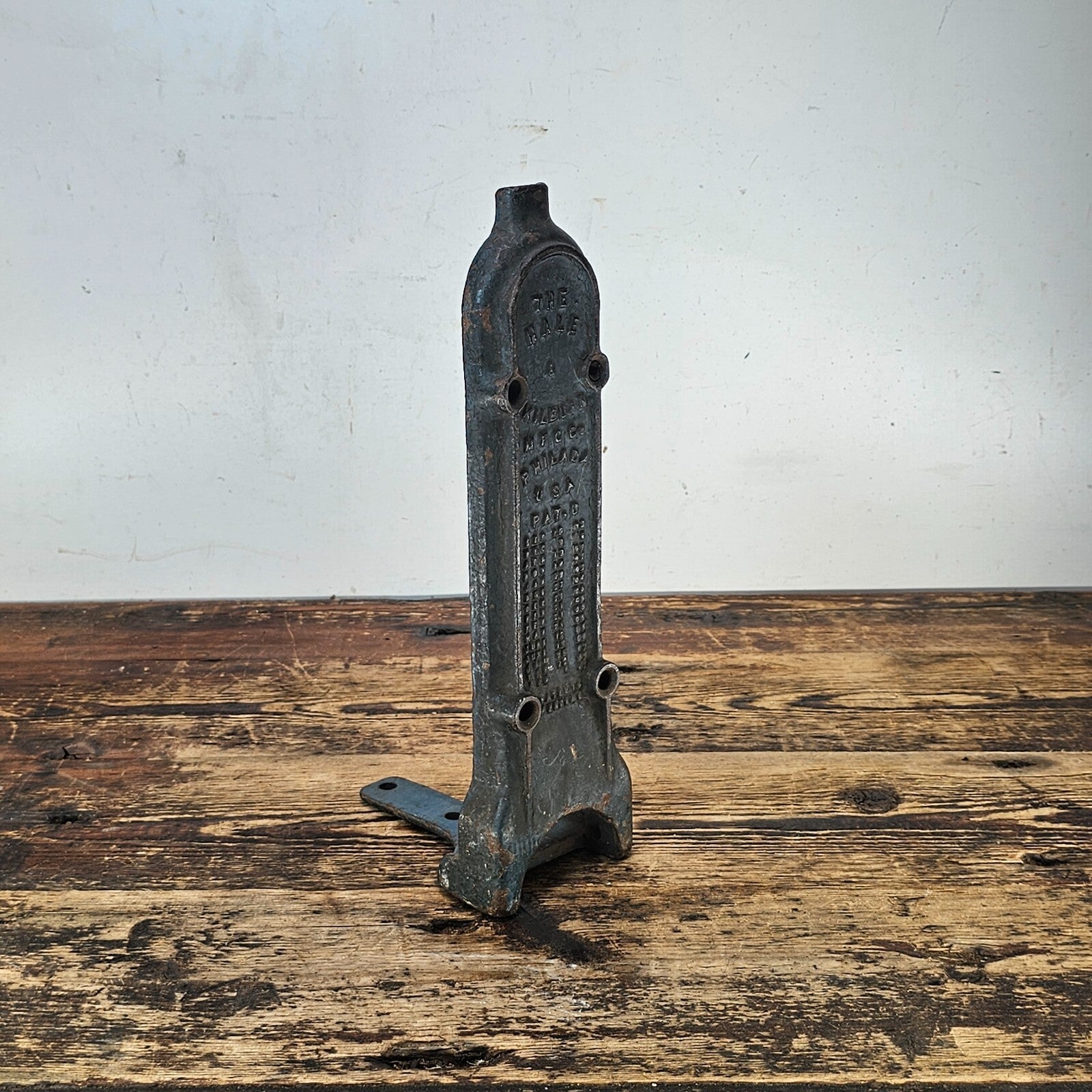 Historic Rail Transport Collectible - Genuine Hale & Kilburn Seat Bracket