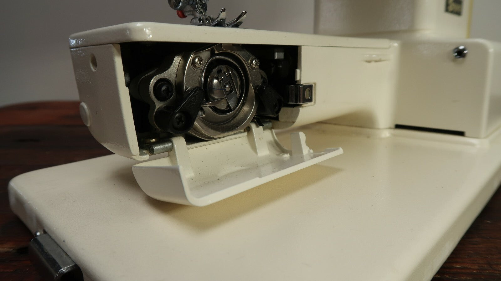 Vintage Baycrest Sewing Machine 1960's Model 1005 (Parts Only)(Sold AS-IS)