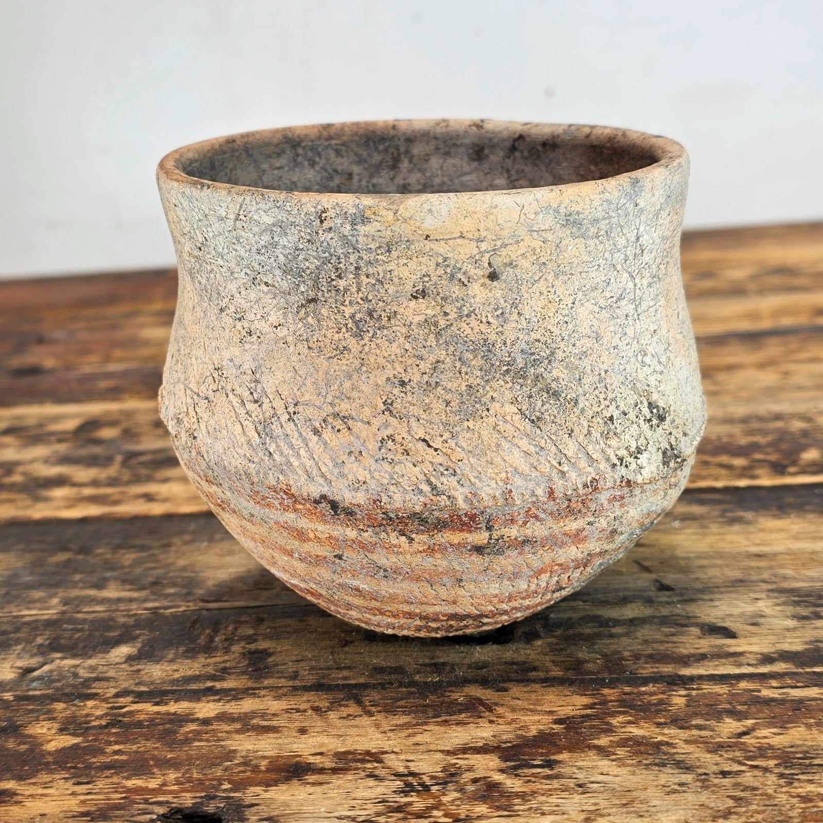 Ancient-Style Red Painted Jar with Cord Impressions East to Central Asian Style
