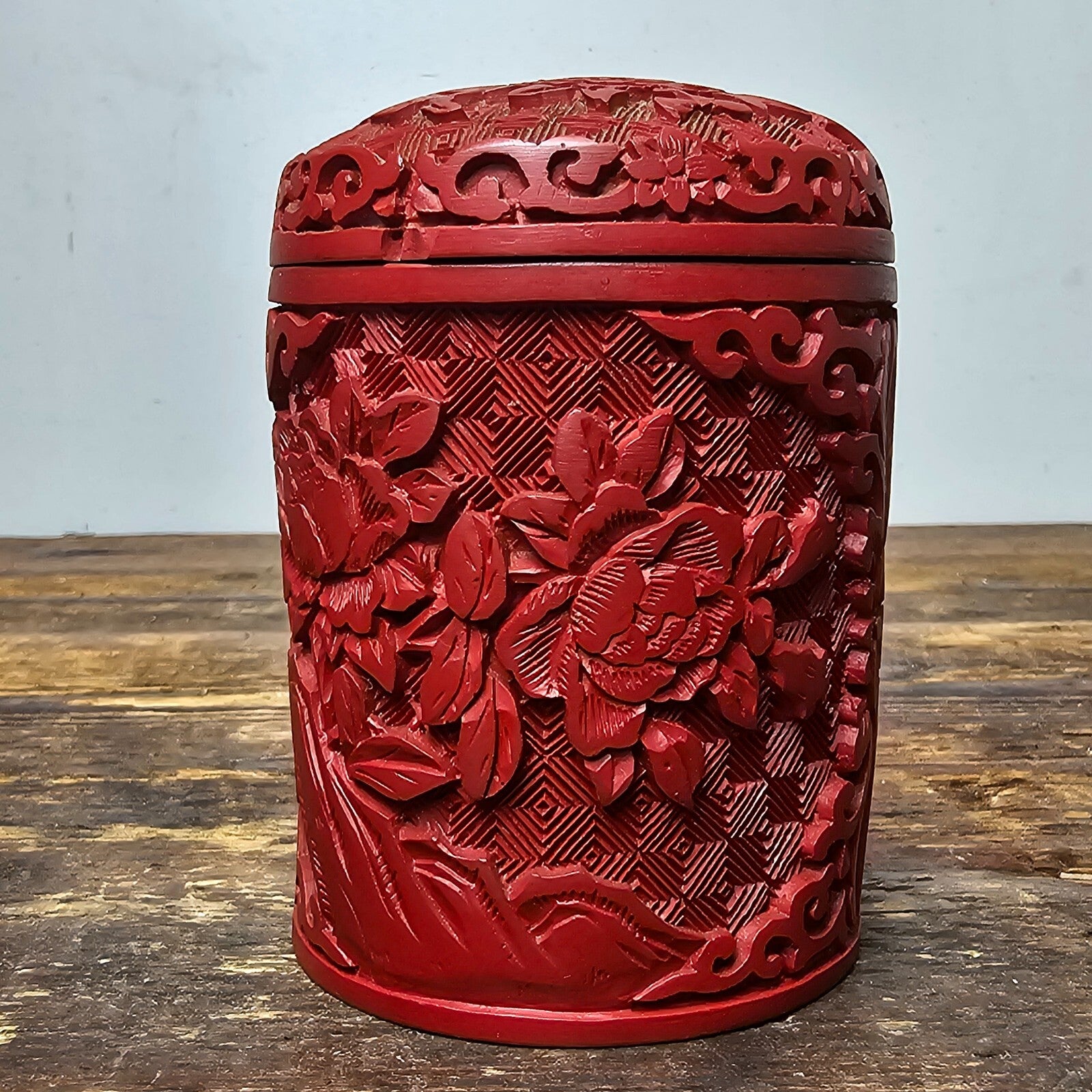 Vintage Chinese Cinnabar Round Canister Jar Kempinski Hotel Beijing in China