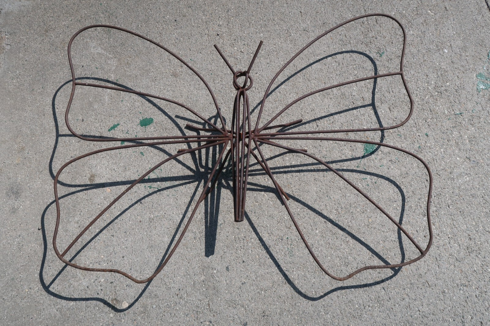 Large Wire Metal Butterfly Yard Garden Decor Outdoor Lawn Wall Art W 34" x H 26"