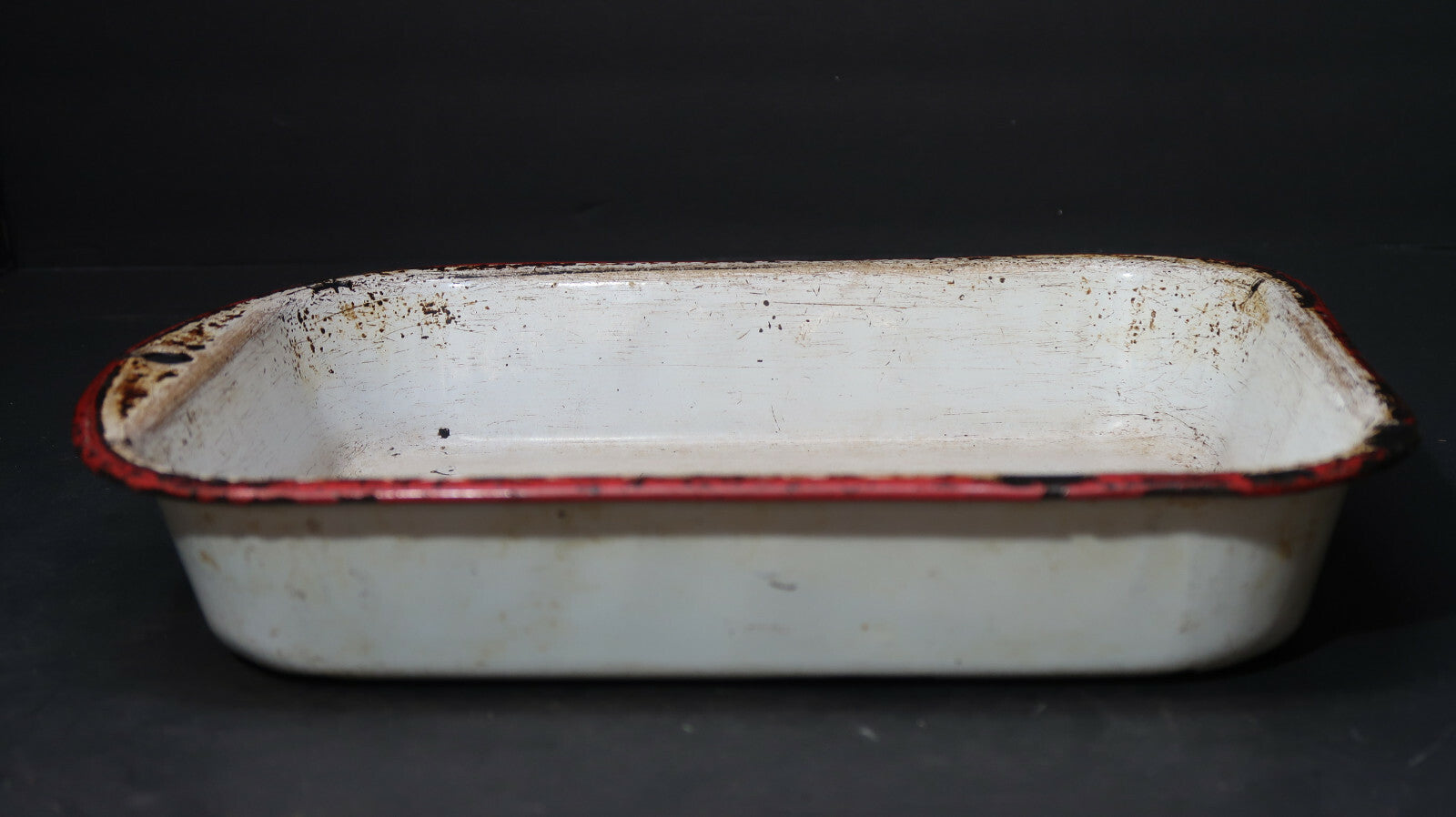 Vintage Enamel Ware Rustic Baking Pan White / Red 10.5" x 8" x 2"