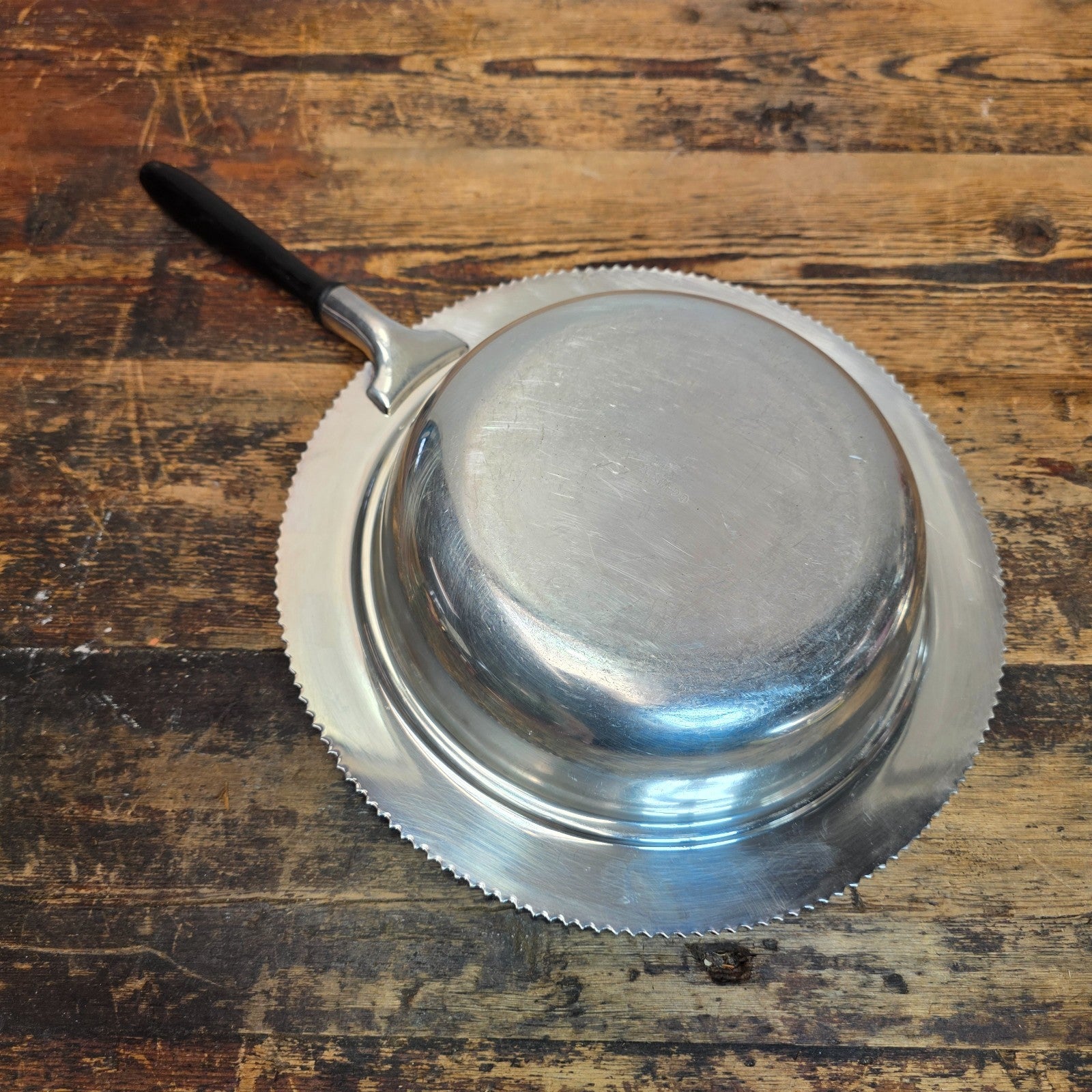 Antique International Silver Co. Silver Plate Chafing Dish – Complete with Stand