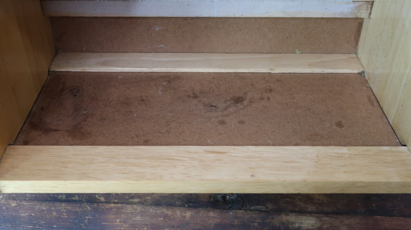 Kamenstein Wood Bread Box Roll-Top Front