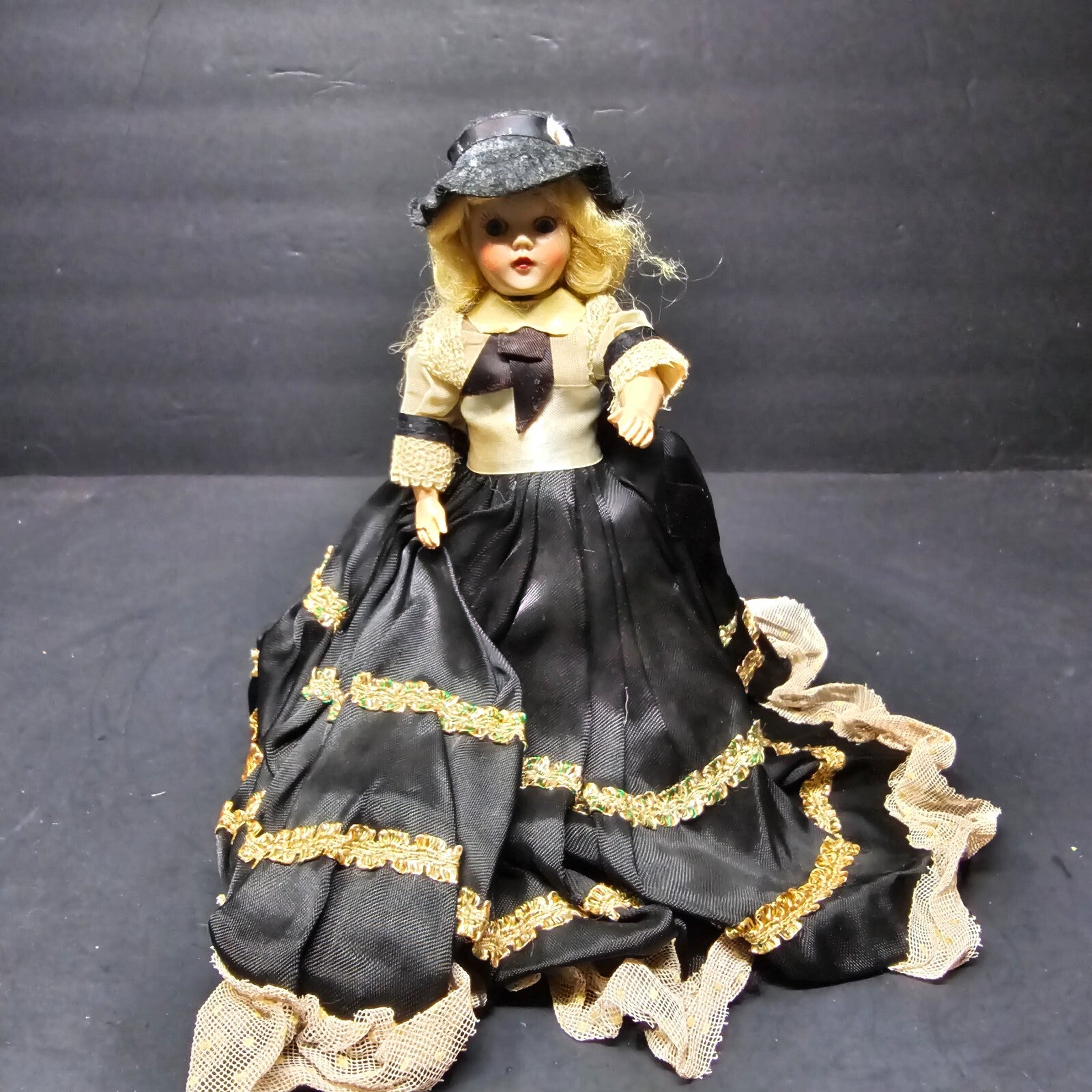 Vintage Sleep Eyes Doll ~ Blonde Hair, Blue Eyes, Fancy Attire 7"