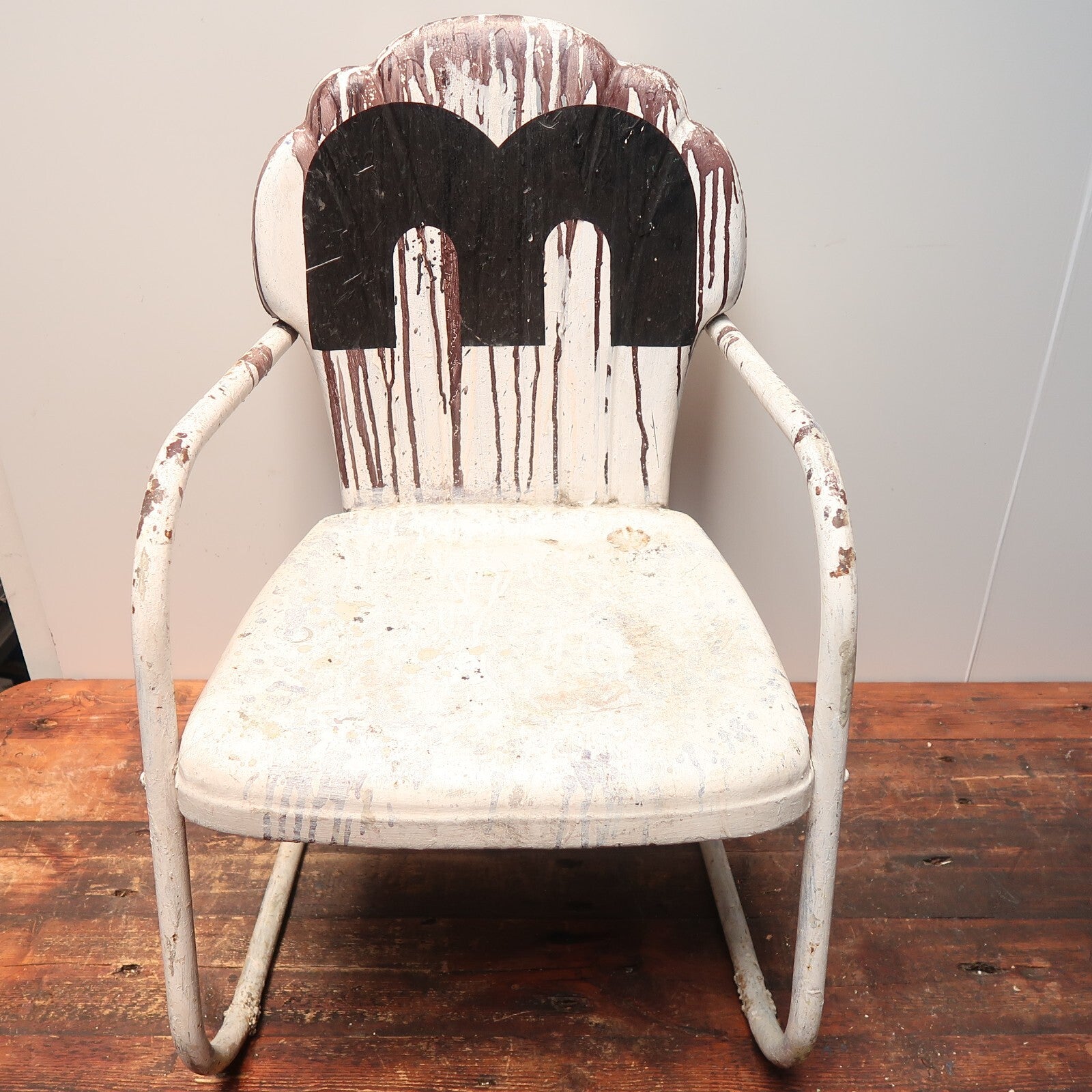 Vintage Metal Lawn Chair Clam Shell Scalloped Back