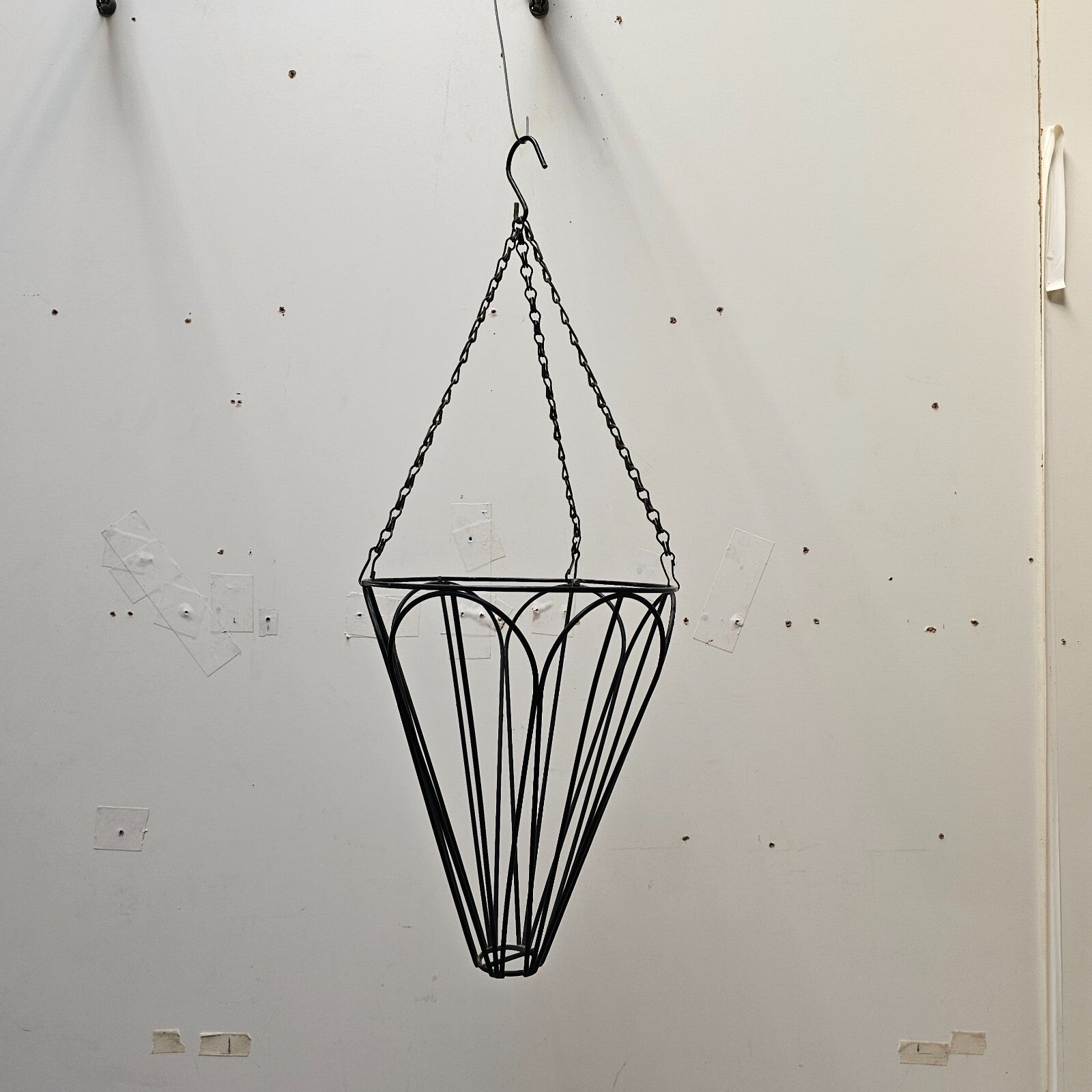 Black Wire Hanging Basket Planter