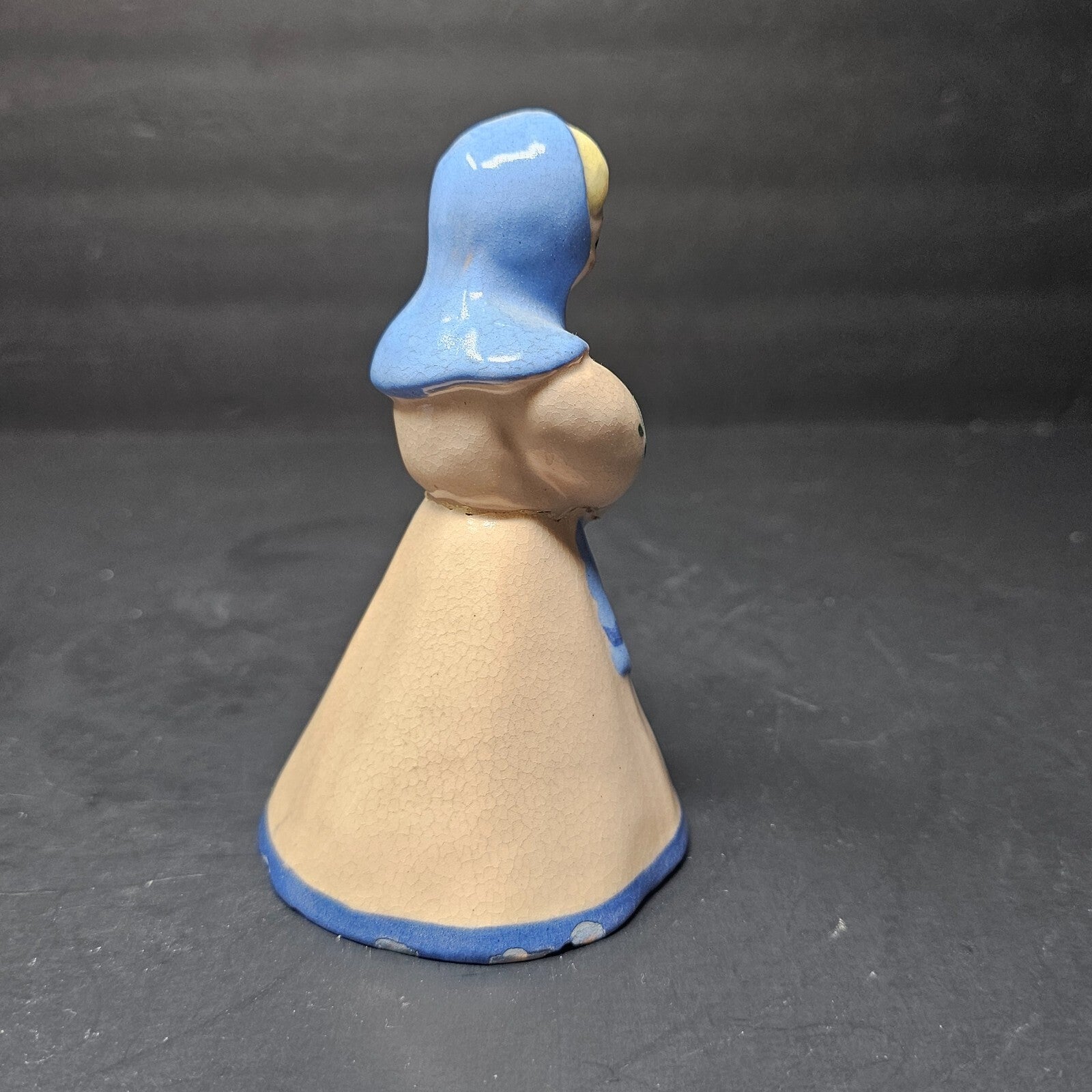 Kay Finch Prairie Girl Figurine Pink & Blue Flowers California Pottery (Damage)