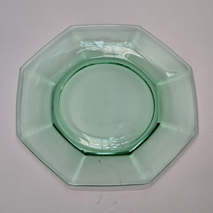 Heisey 7 3/4" Ribbed Octagonal Green Moongleam Glass Salad Dessert Plate