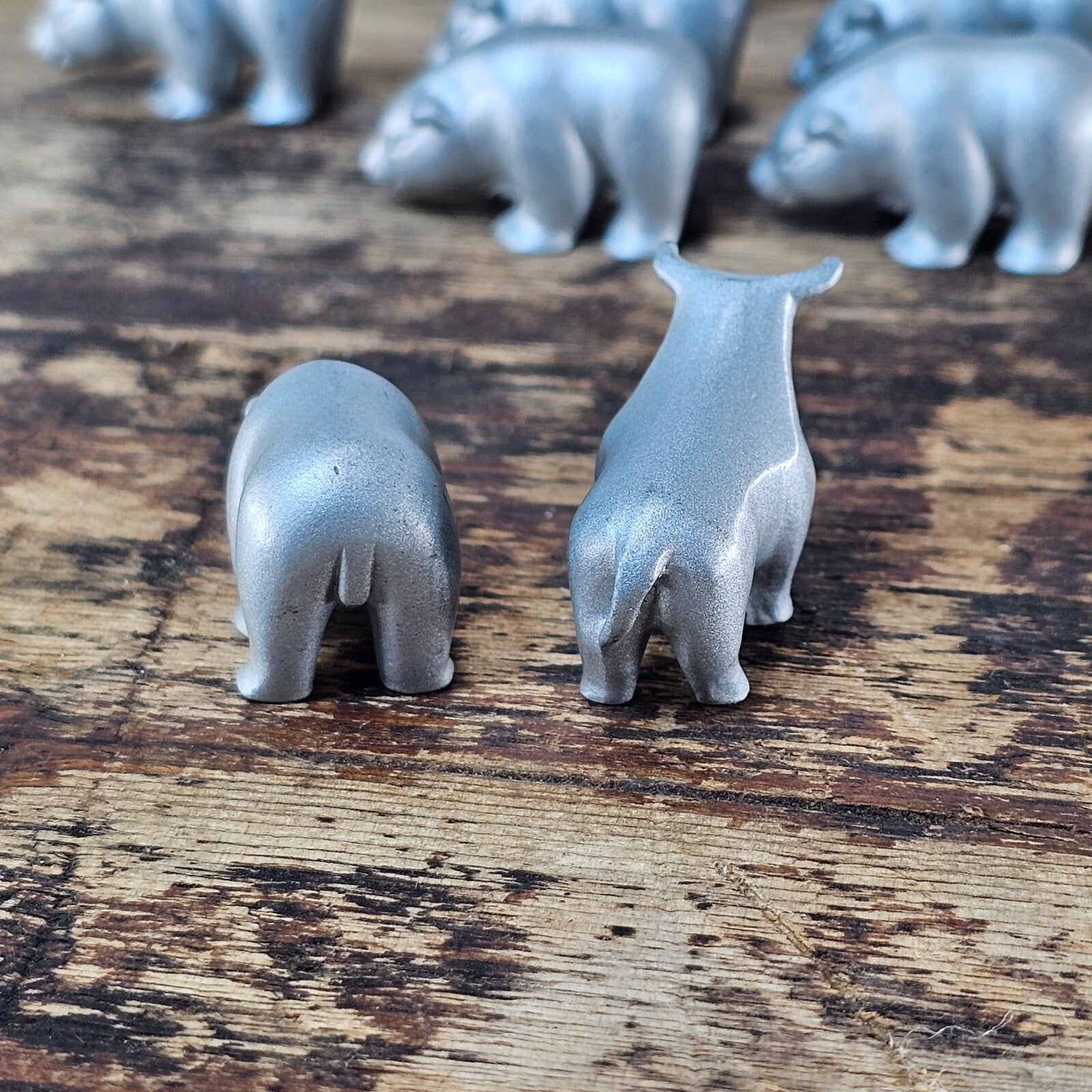 Game Pieces Only Zinc Alloy 11 Bears and 11 Bulls Figurines