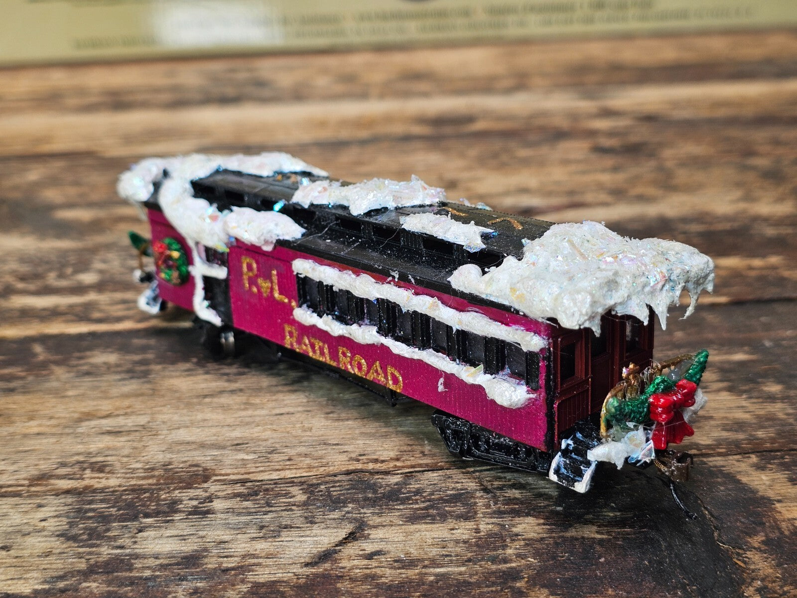 BACHMANN TRAINS HO Jingle Bell Christmas Express Train Set  + Many Extras!
