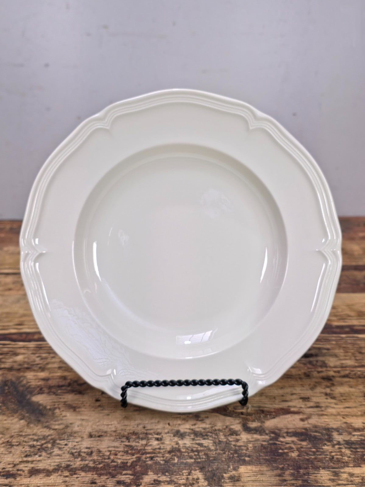 Villeroy &  Boch Manoir Large Rim Soup Bowl 9"
