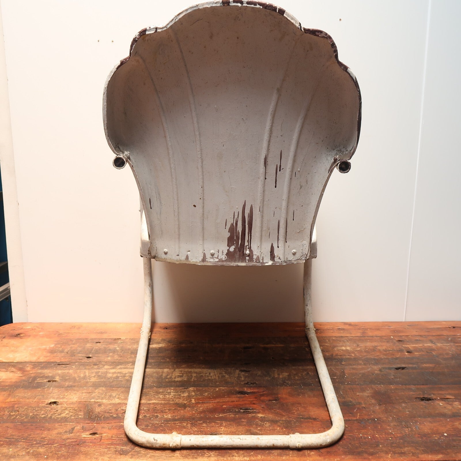 Vintage Metal Lawn Chair Clam Shell Scalloped Back