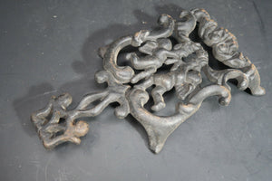 Vintage Wilton Cast Iron Trivet 2 Cherubs 4 Footed L 7.5" x W 4"