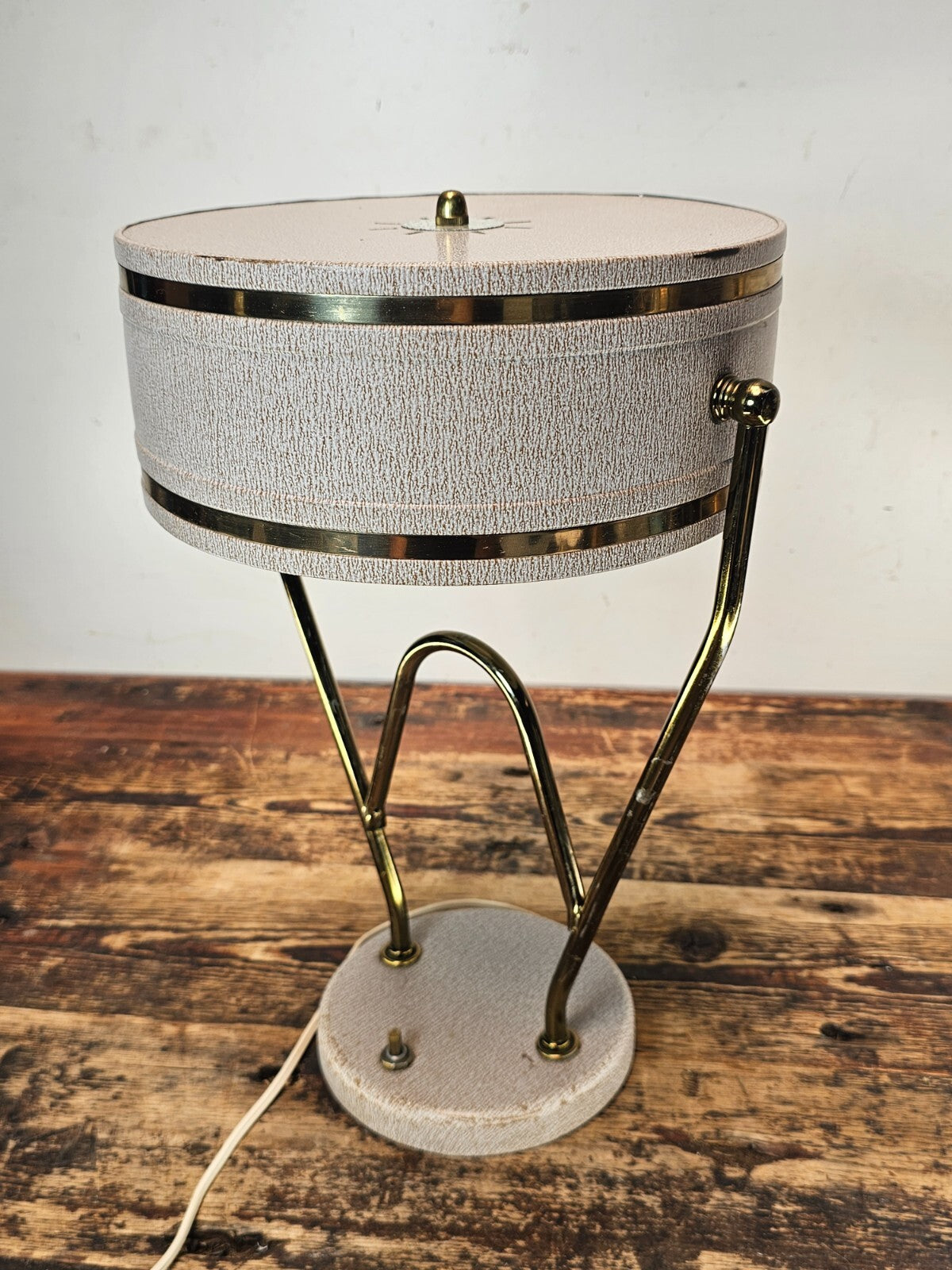 Art Deco Articulating Desk Lamp (circa 1939 NYWF Style)