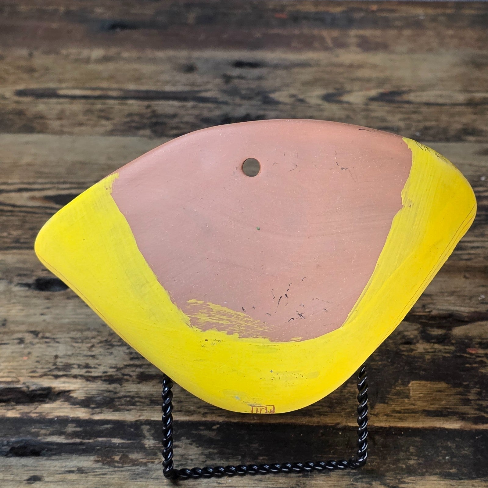Handmade Terracotta Wall Pocket (Yellow / Vertical Lines)
