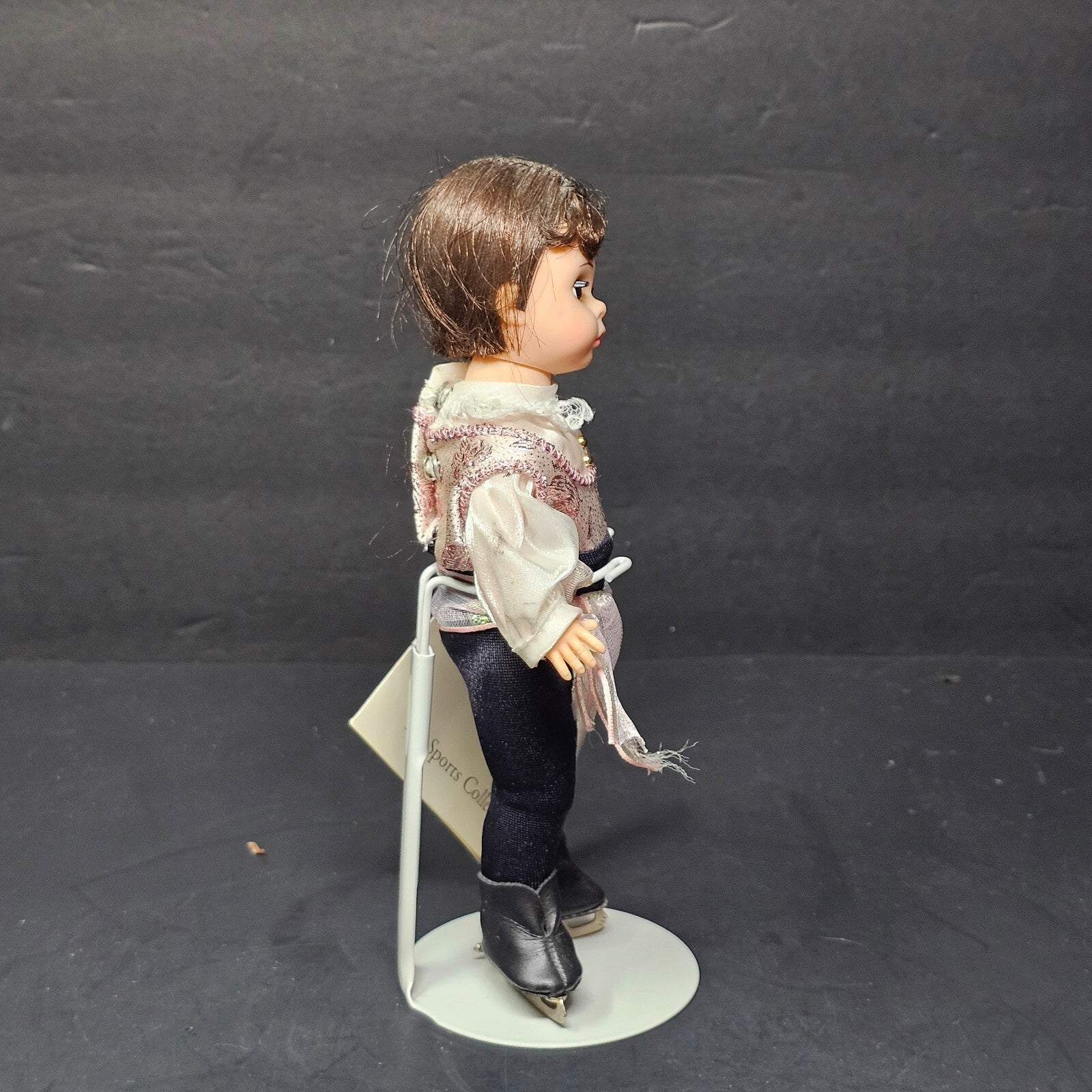 Madame Alexander Ice Skating Boy 8" The Sports Collection 90's