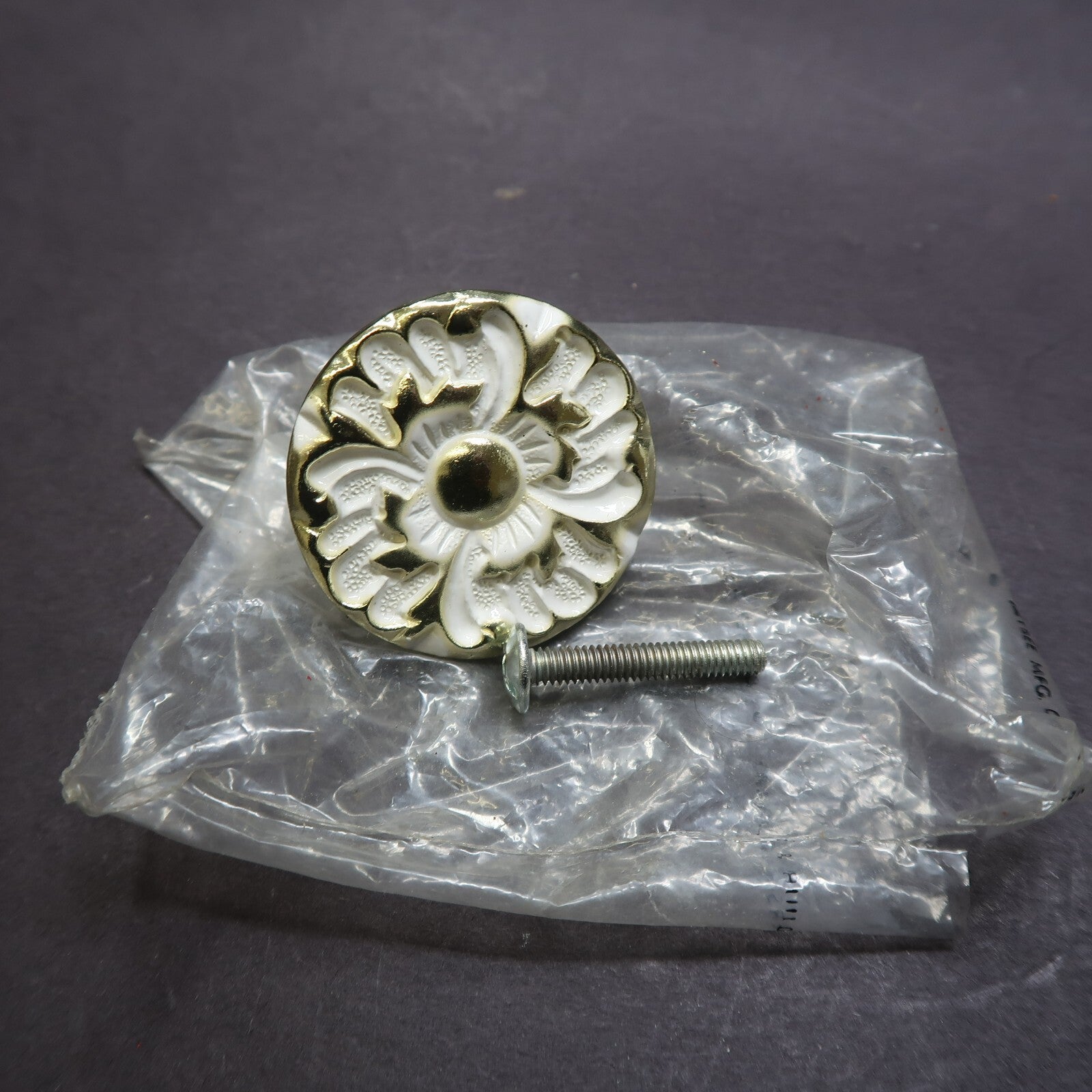 J.B. Jaybee Floral Cabinet Knob Gold & White NOS