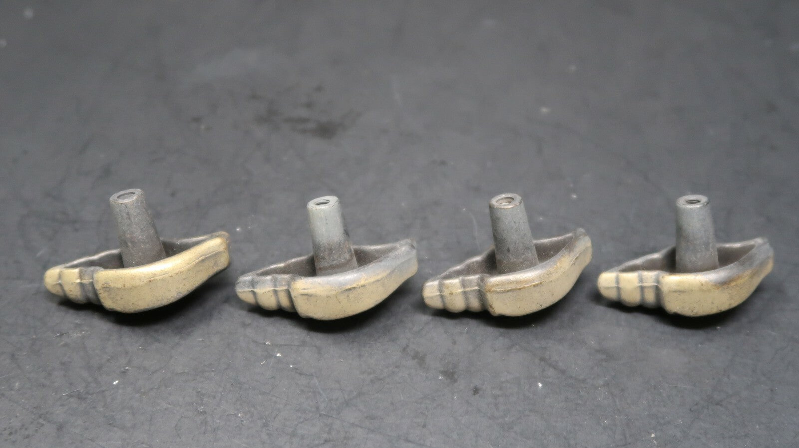 Lot of 4 Belwith Hickory Conch Shell Pull Knob Cabinet Drawer Handle (B)