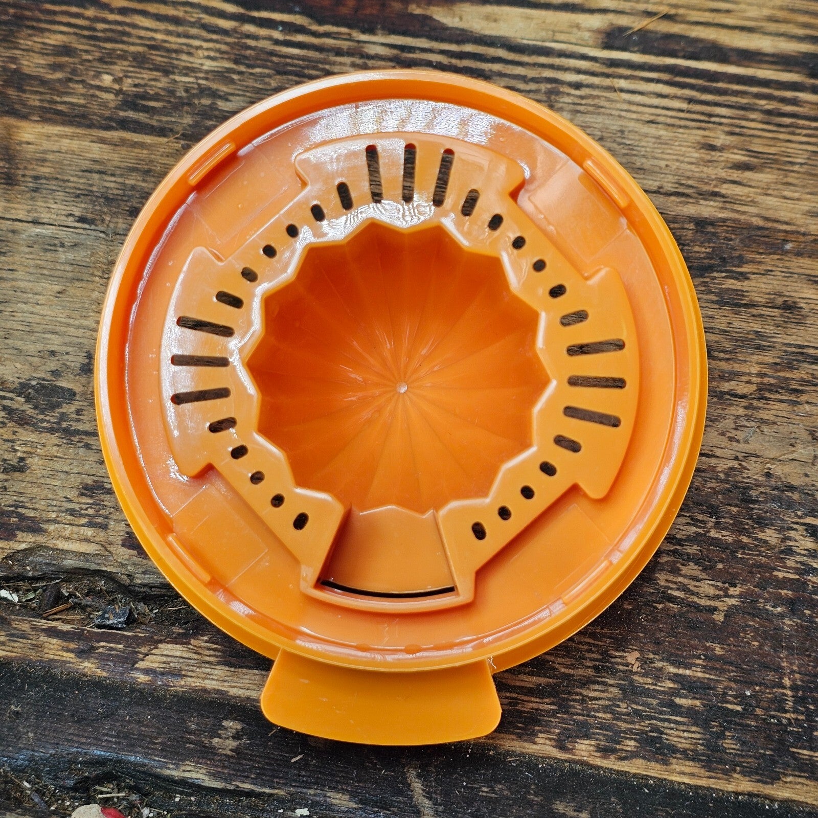 Vintage Gemco Citrus Reamer Hand Juicer with Orange Plastic Top Glass Bottom