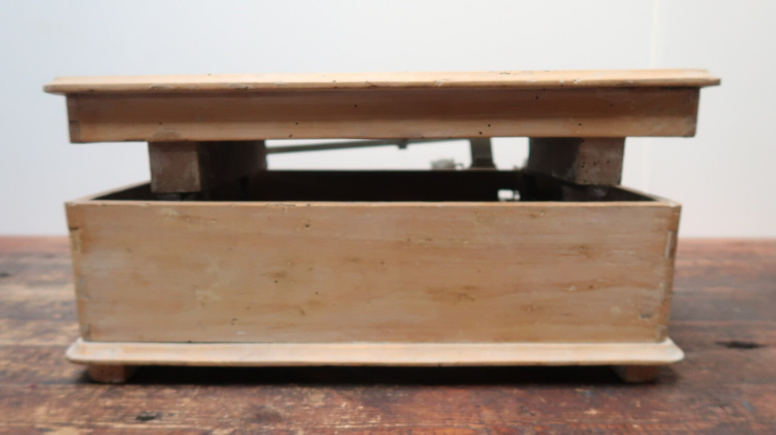 Antique P. VENTI CHILOG Scale Wood and Metal made In Italy