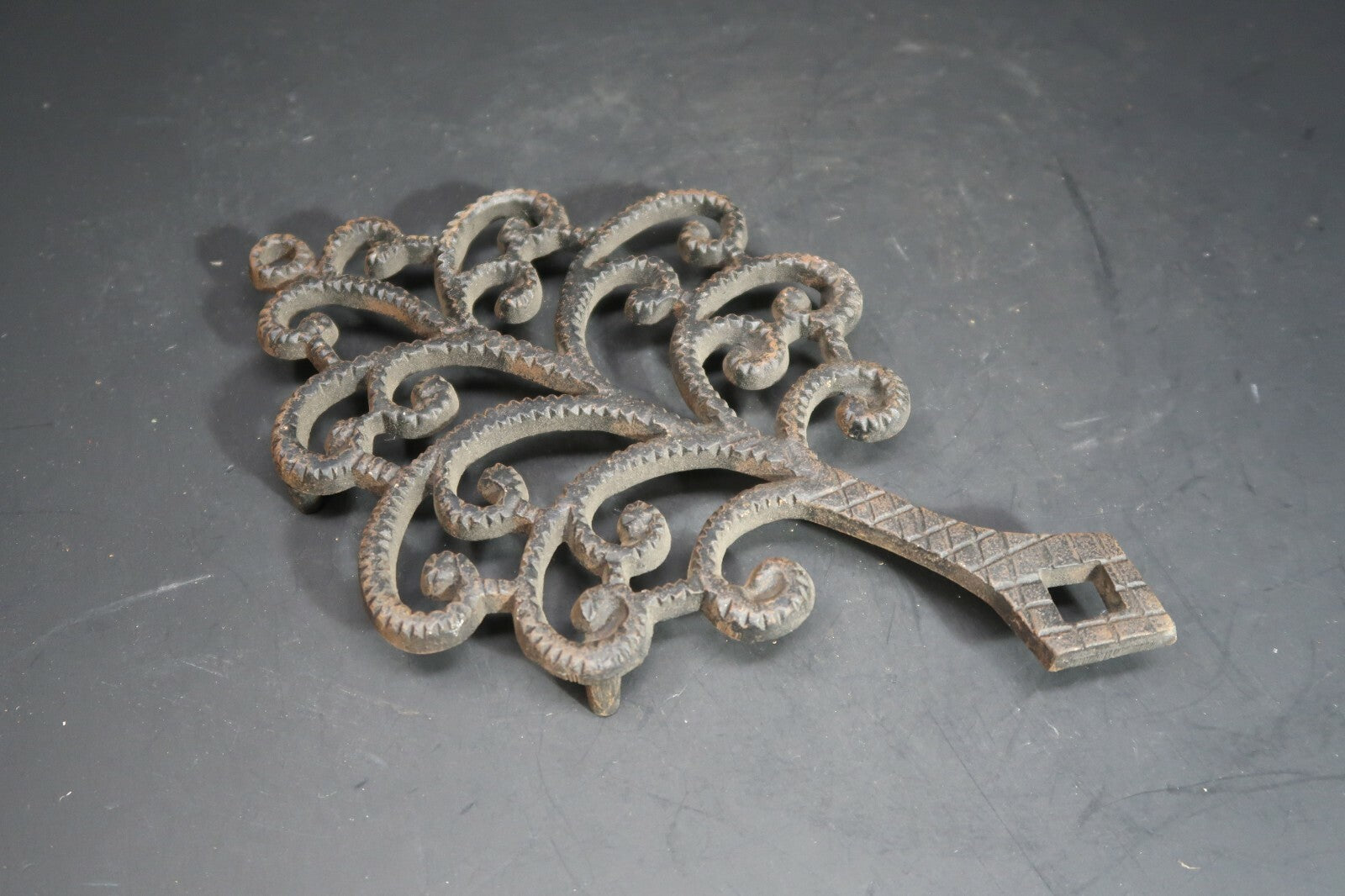 Vintage Wilton Cast Iron Family Tree of Life Shaped Trivet 4 Footed L 9" x W5.5"