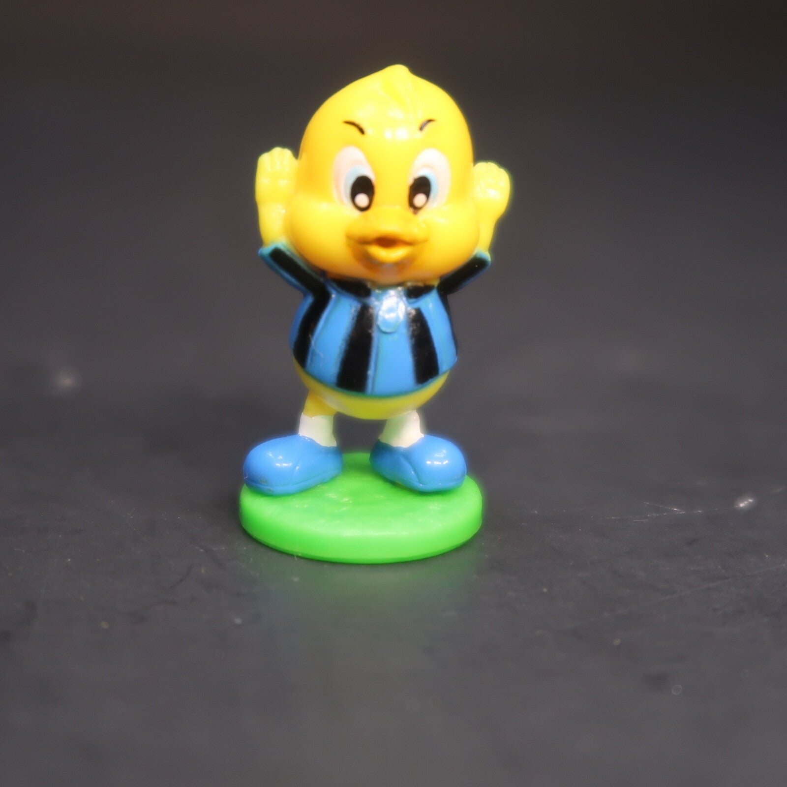 Lot of 10 Soccer Players Mini figures 1.5" to 1.75" each