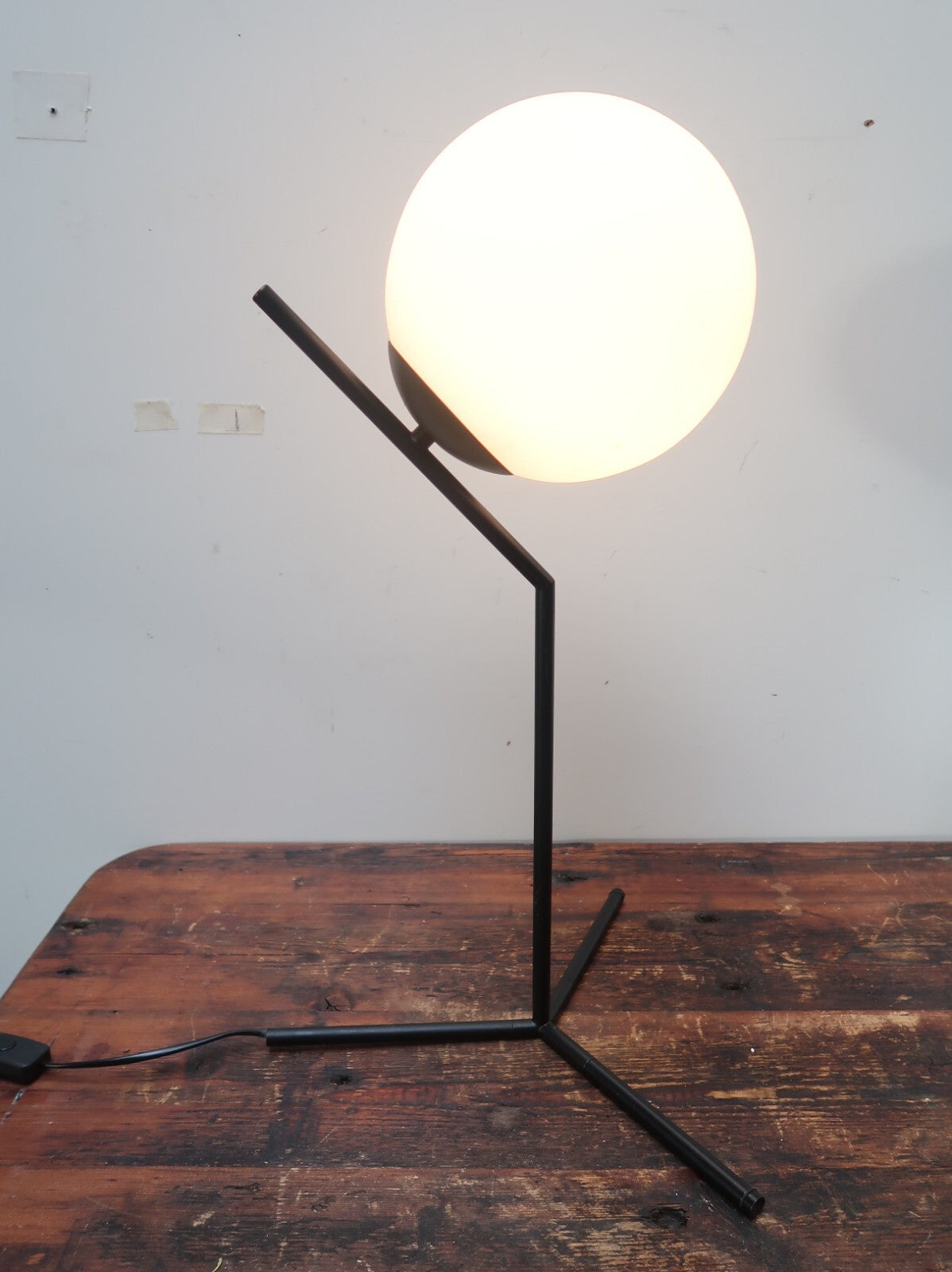 White Glass Round Ball Table Lamp Reading Desk Light Bedroom Lighting