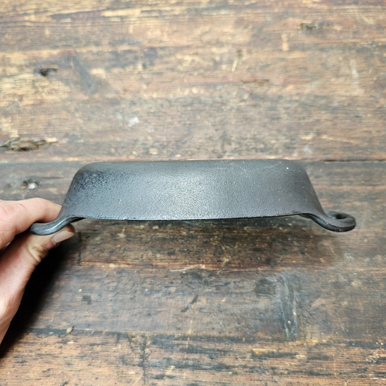 Lodge 9 Ounce Cast Iron Oval Serving Dish Mini USA 8" x 4"