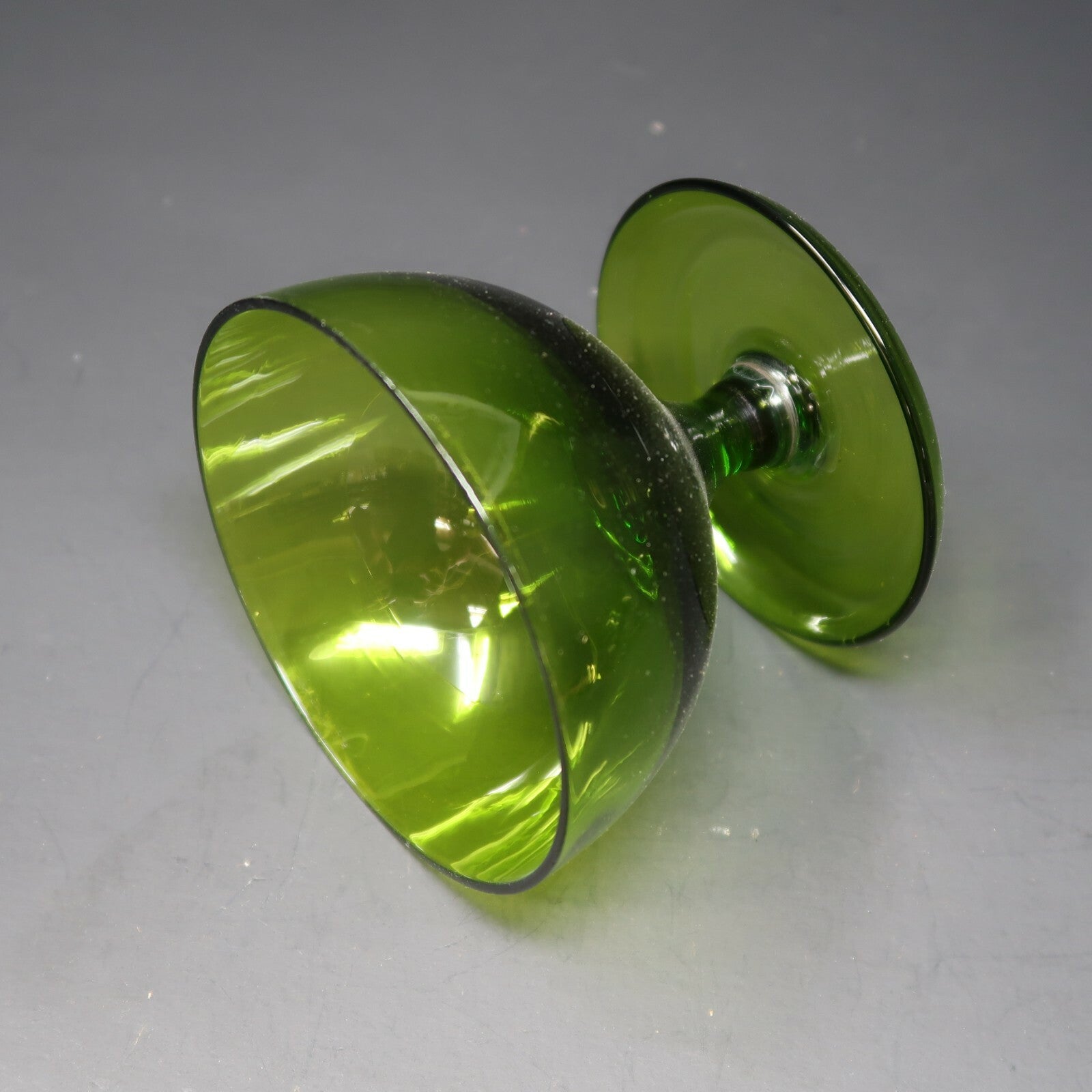 Lot of 4 Green Glass Comport Desert Bowl Cutlery Rest on Bottom  3.75" x 3.75"