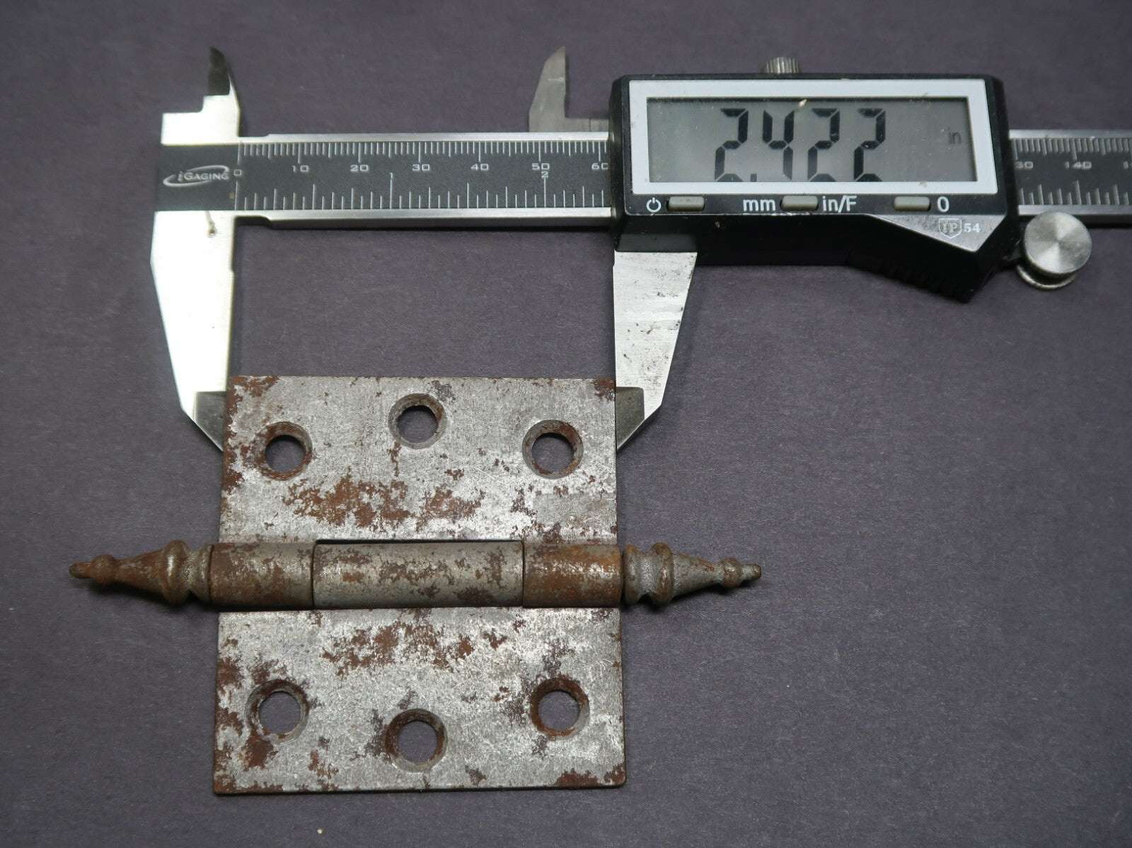 Vintage Iron Hinge Rustic (E)