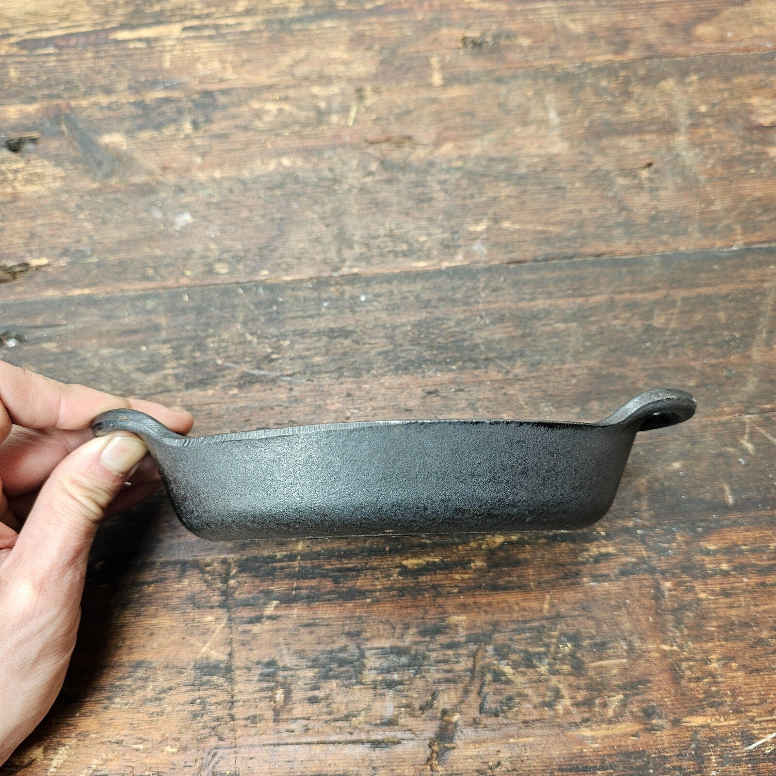 Lodge 9 Ounce Cast Iron Oval Serving Dish Mini USA 8" x 4"