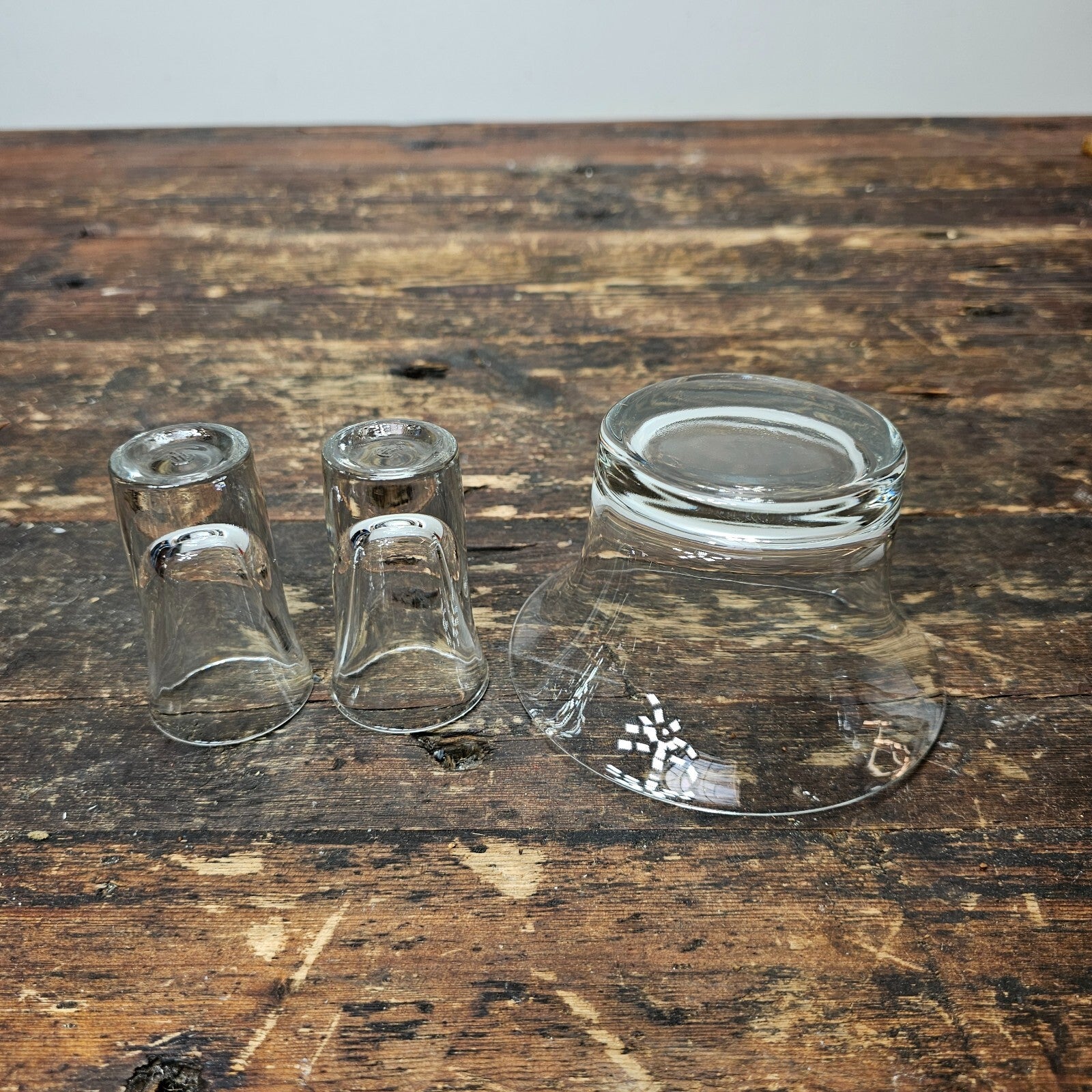 Mid Century Modern Anchor Hocking Glass Set Silver Plated Holder Stand